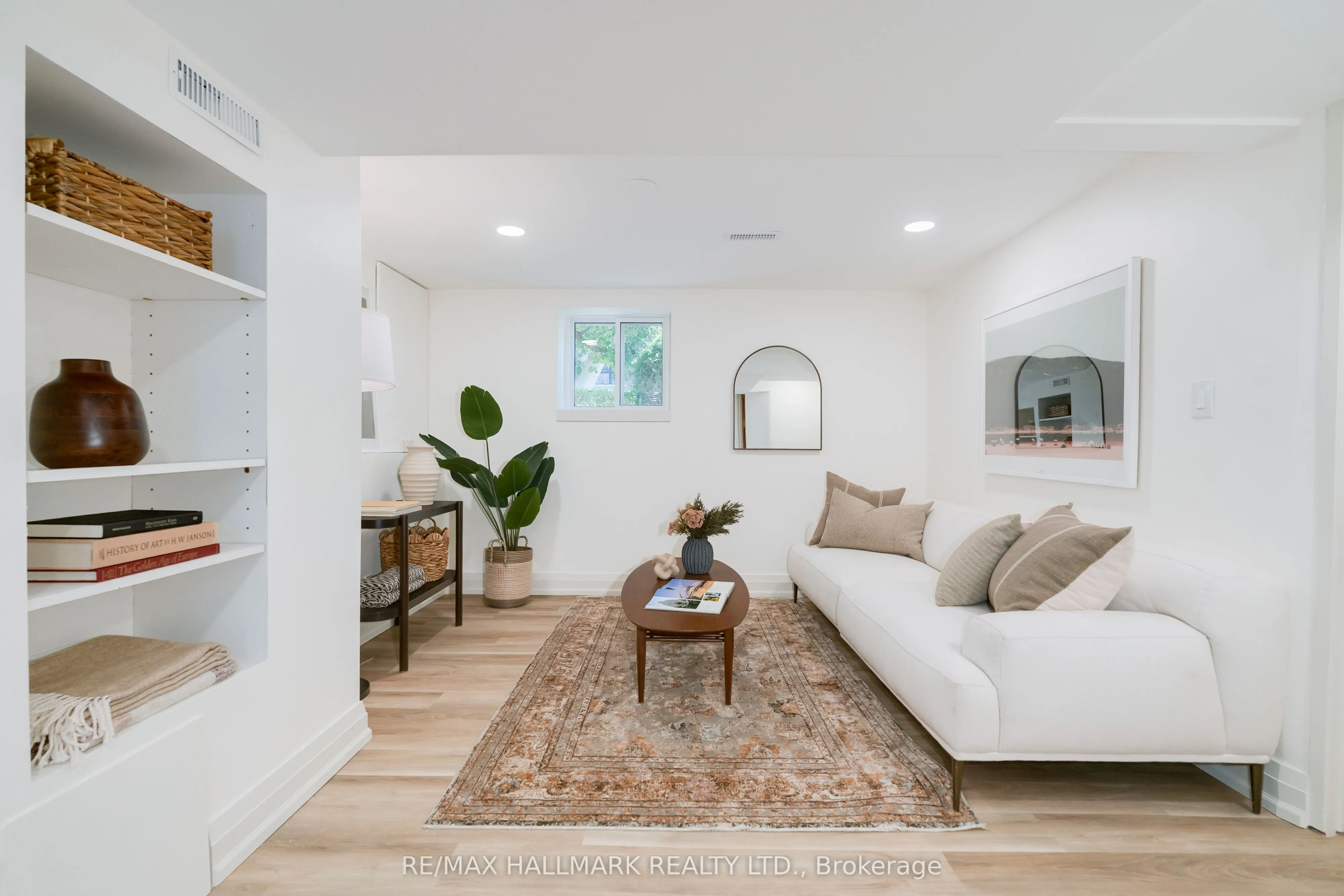 16 Haig Avenue