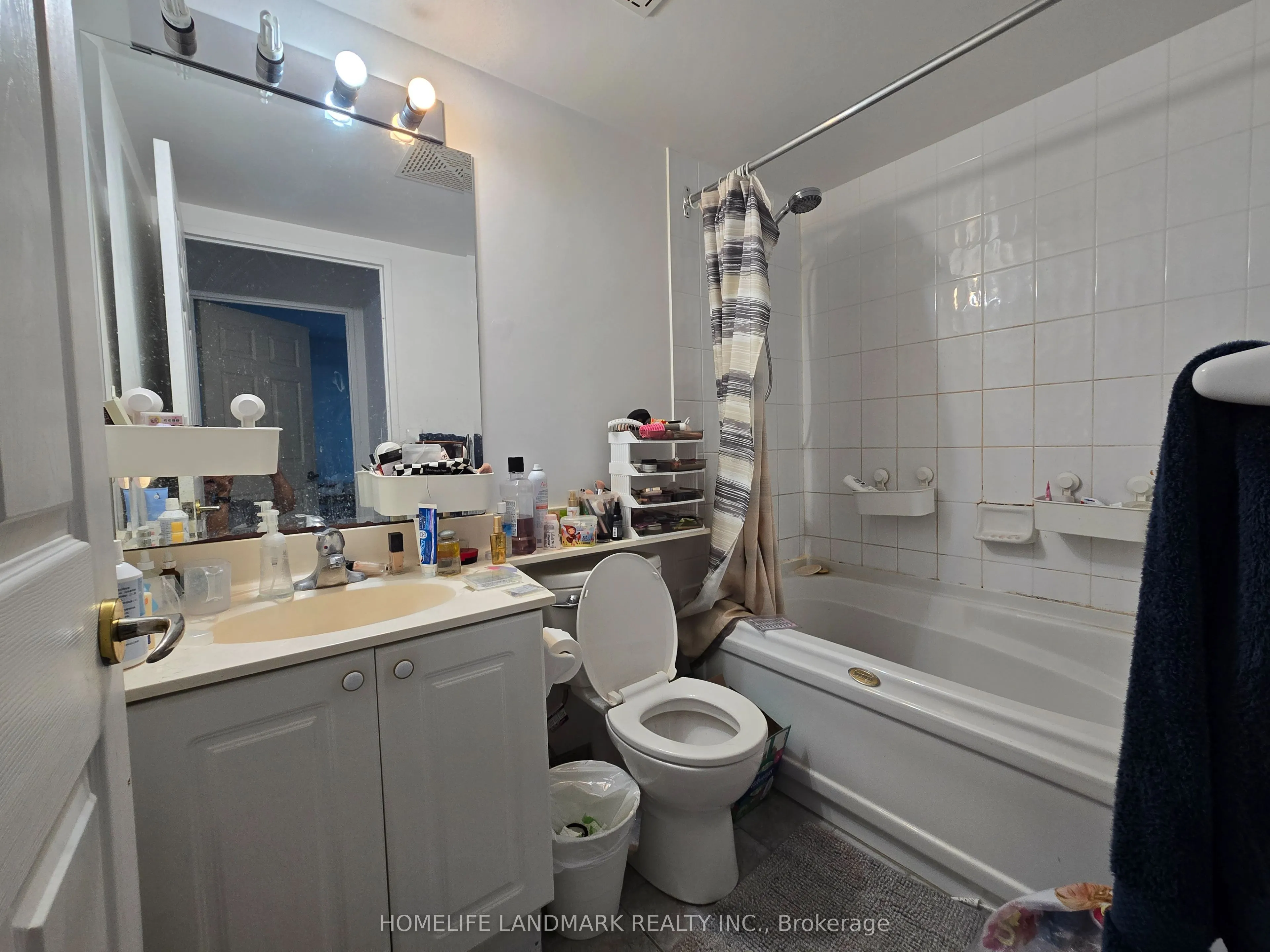 1 Lee Centre Drive, #2206