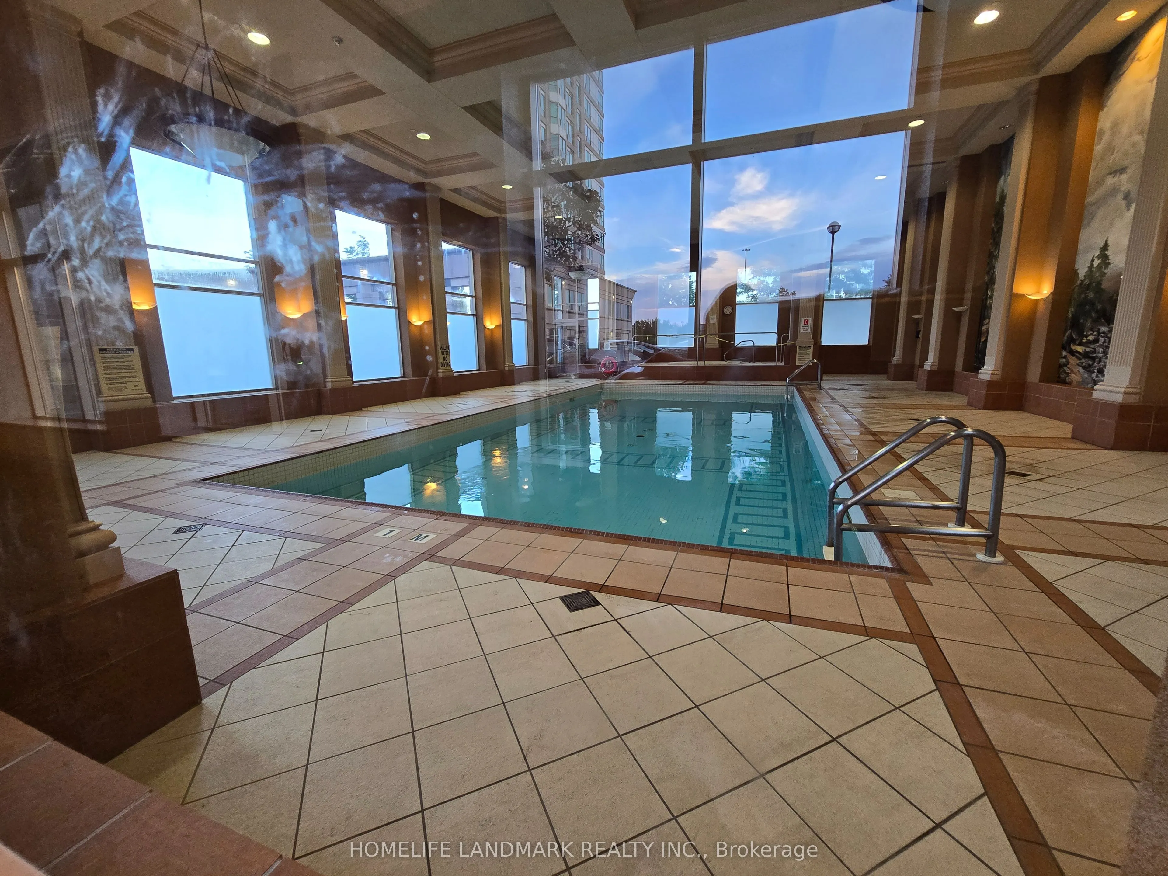 1 Lee Centre Drive, #2206