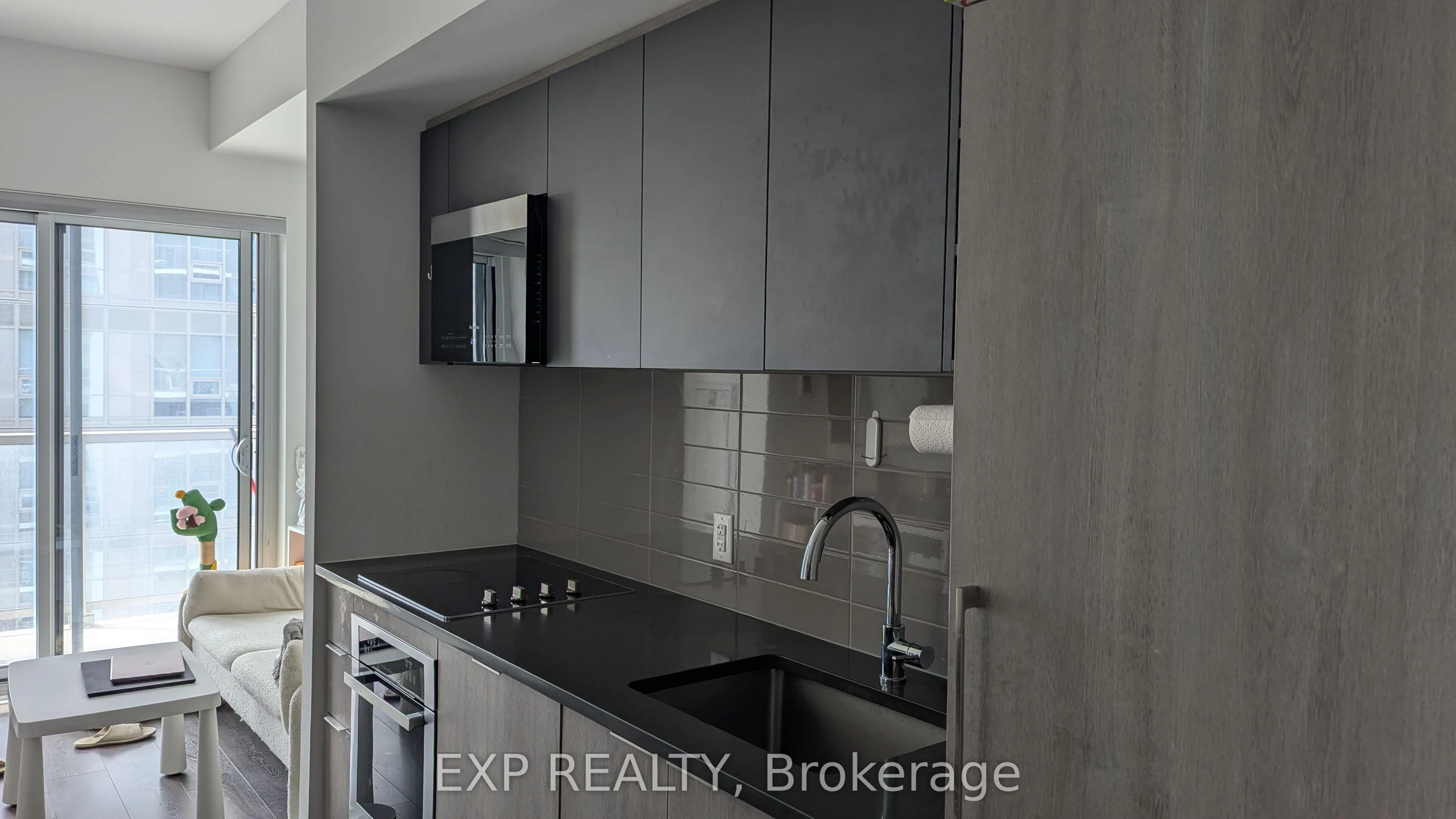 2033 Kennedy Road, #1901