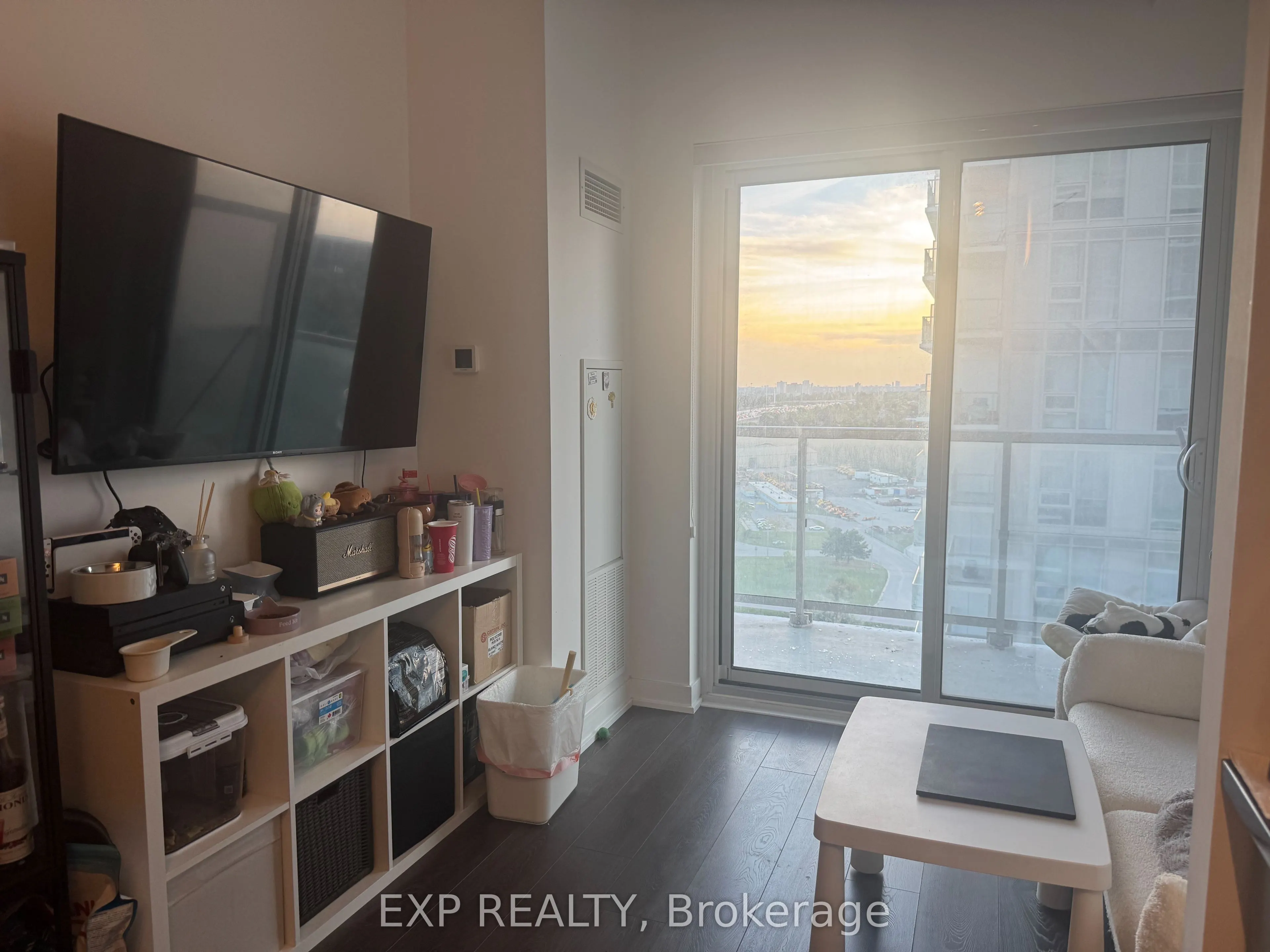 2033 Kennedy Road, #1901
