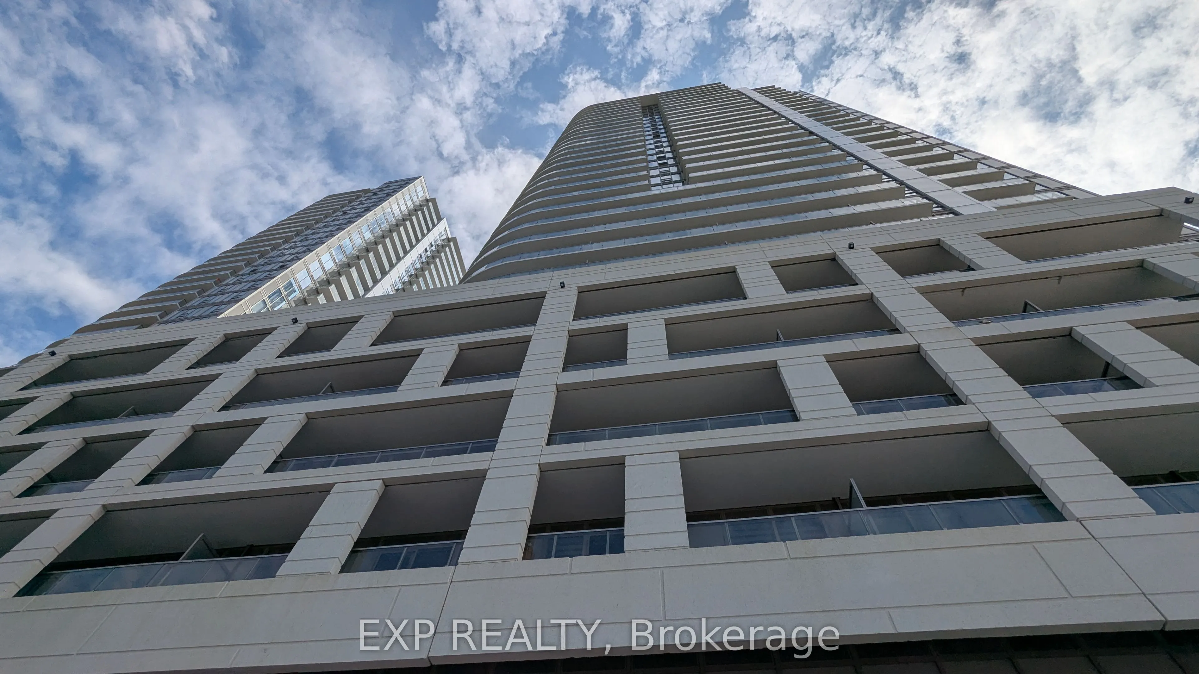 2033 Kennedy Road, #1901