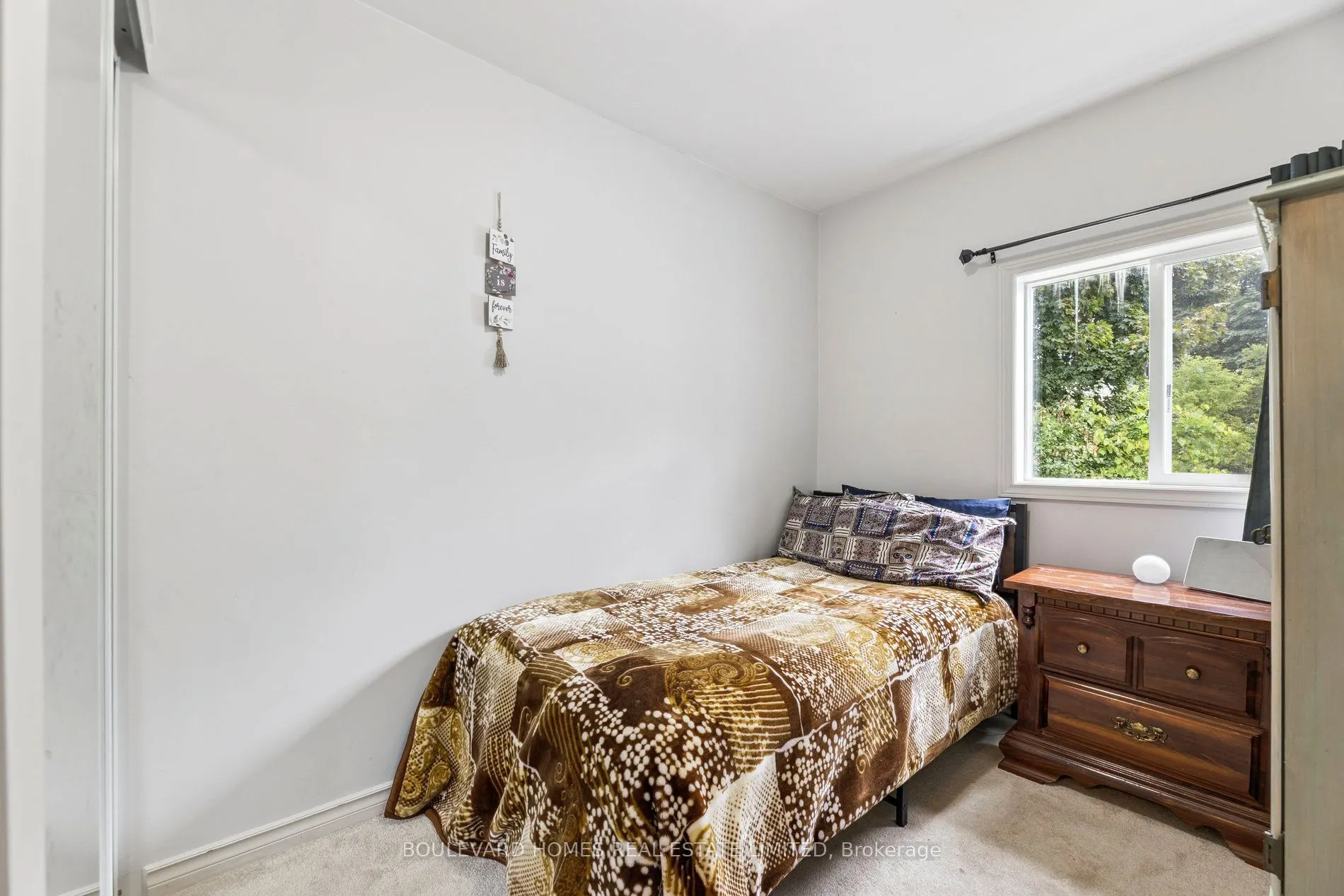 315 Oshawa Boulevard N