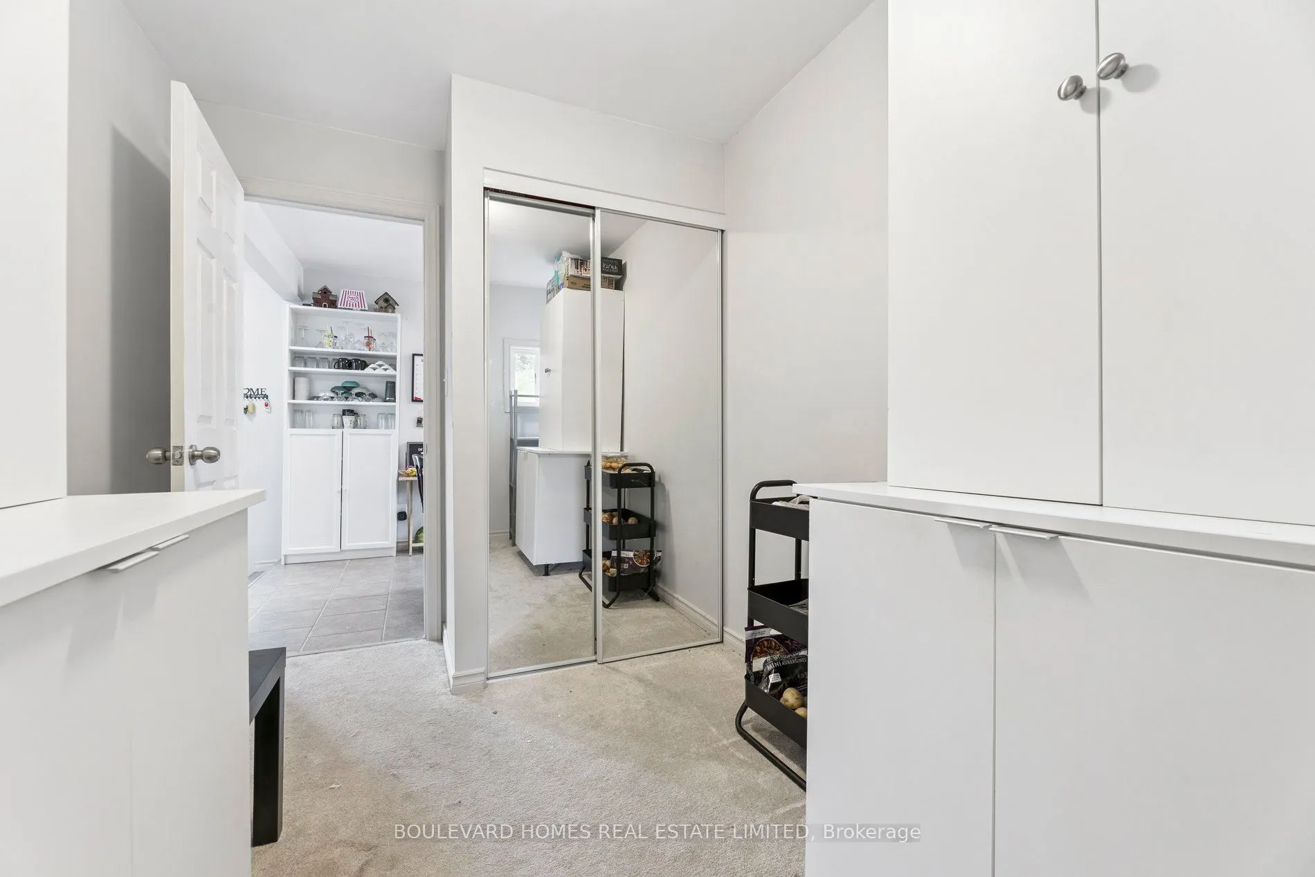 315 Oshawa Boulevard N