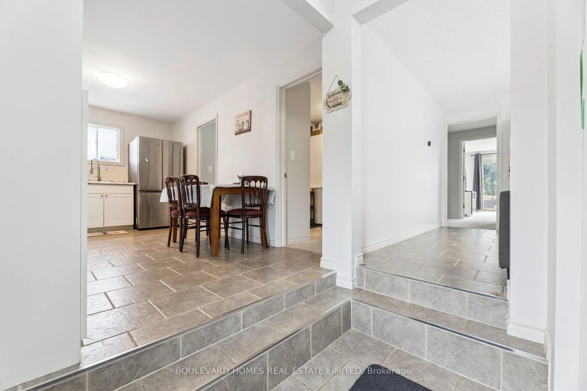 315 Oshawa Boulevard N