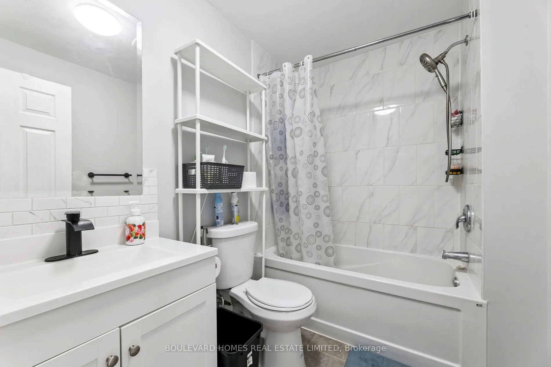 315 Oshawa Boulevard N