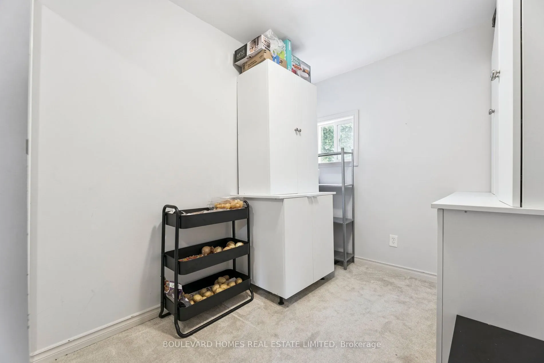 315 Oshawa Boulevard N