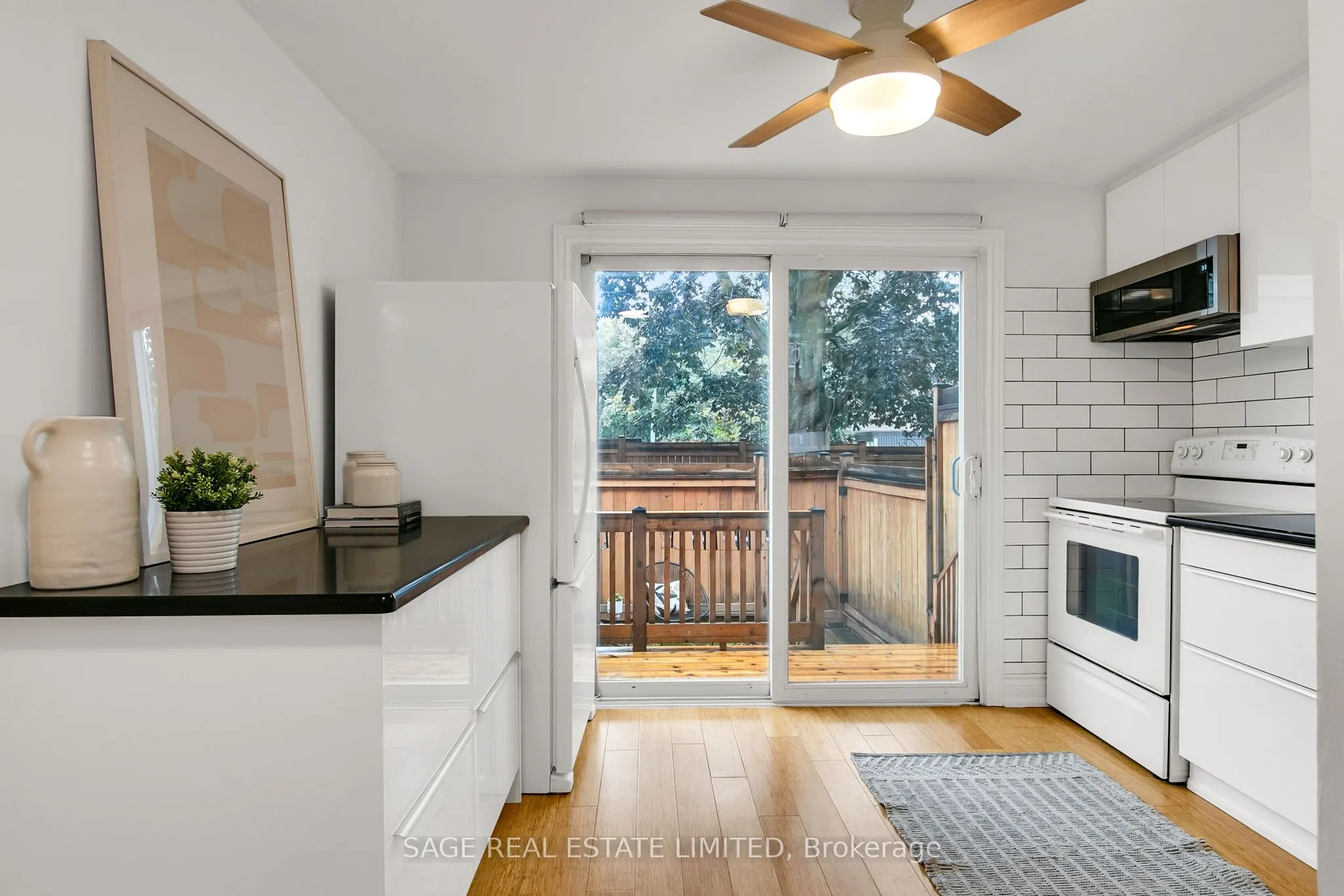 1666 Queen Street E, #7