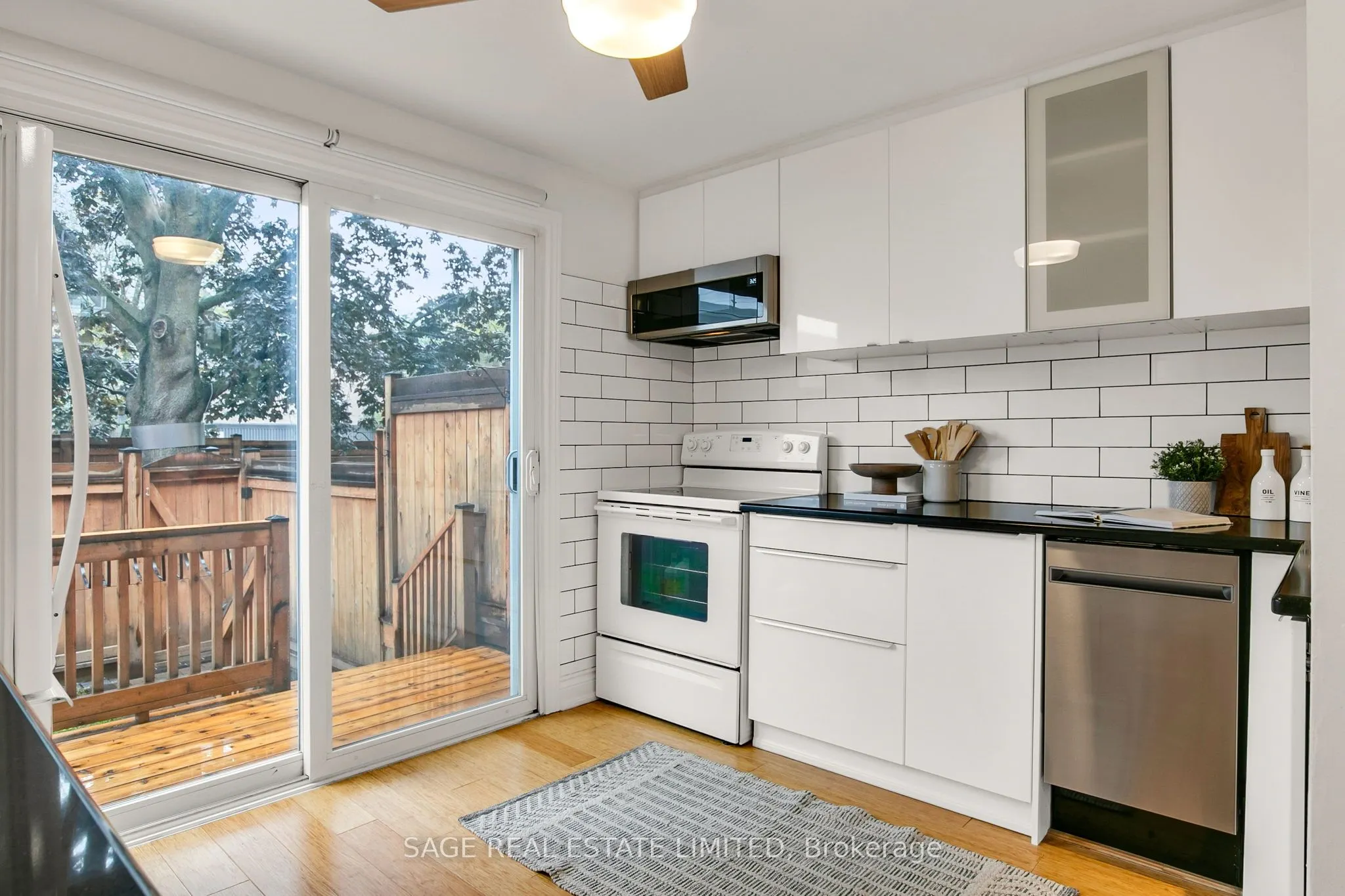 1666 Queen Street E, #7