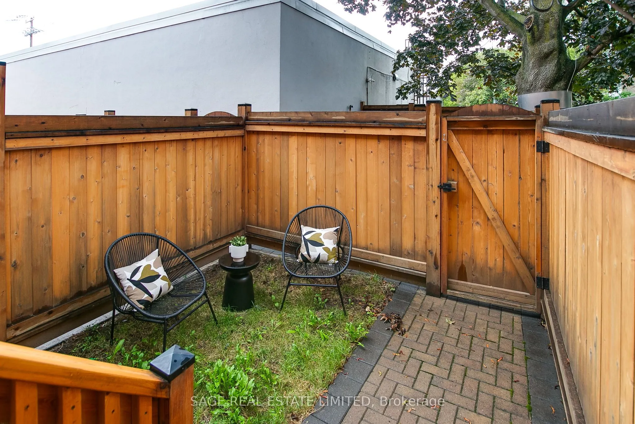 1666 Queen Street E, #7
