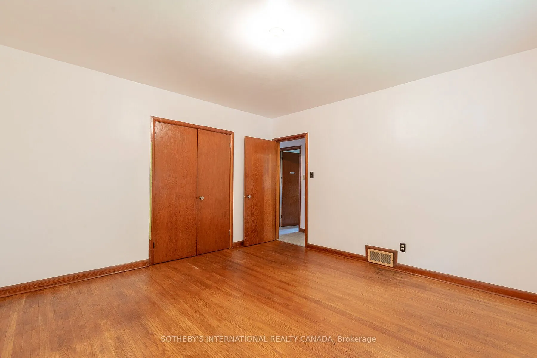 17 Ayre Point