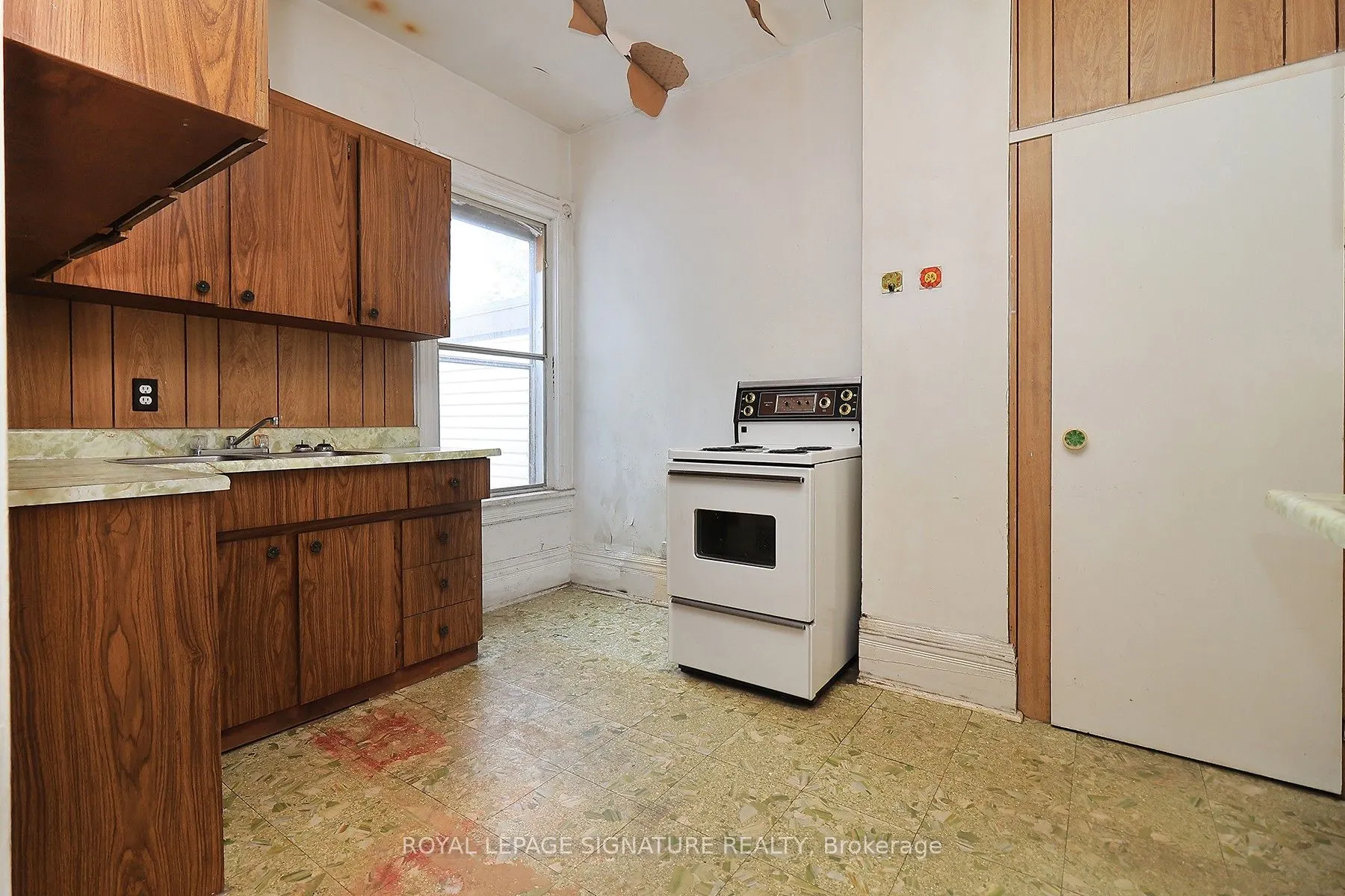 360 Logan Avenue