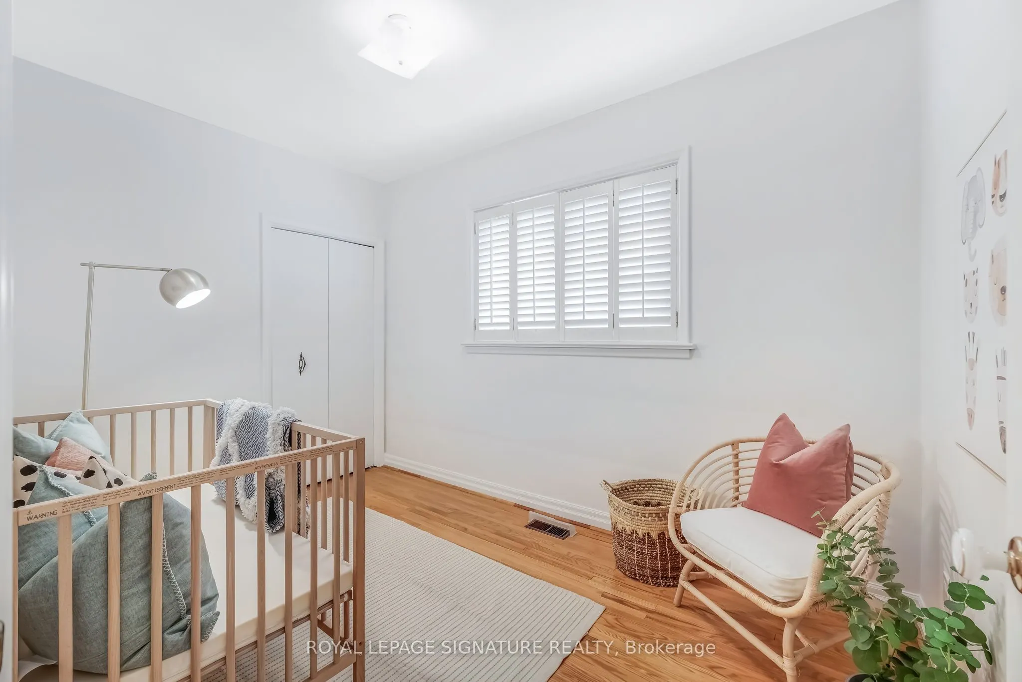 6 Lynn Gate Crescent