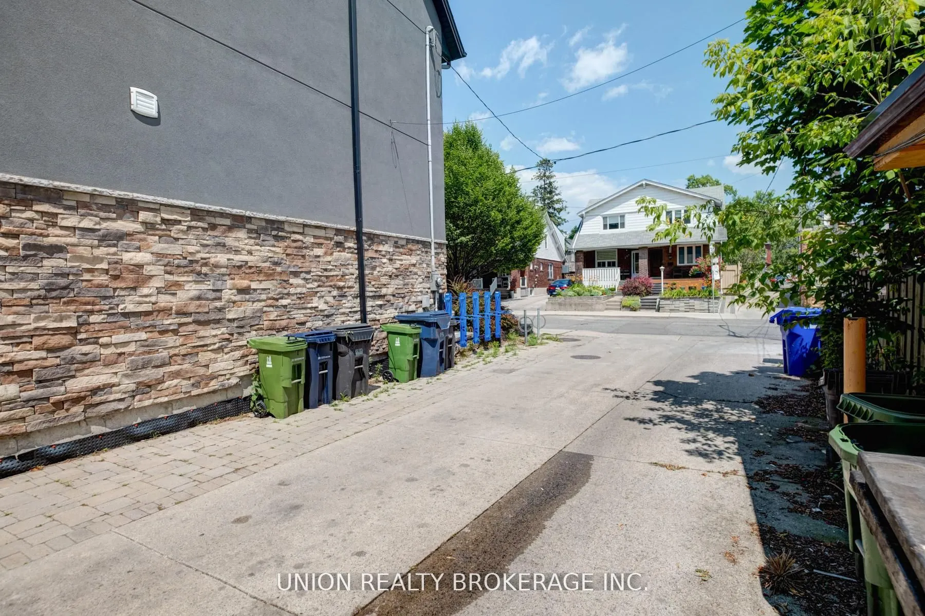 964 Kingston Road