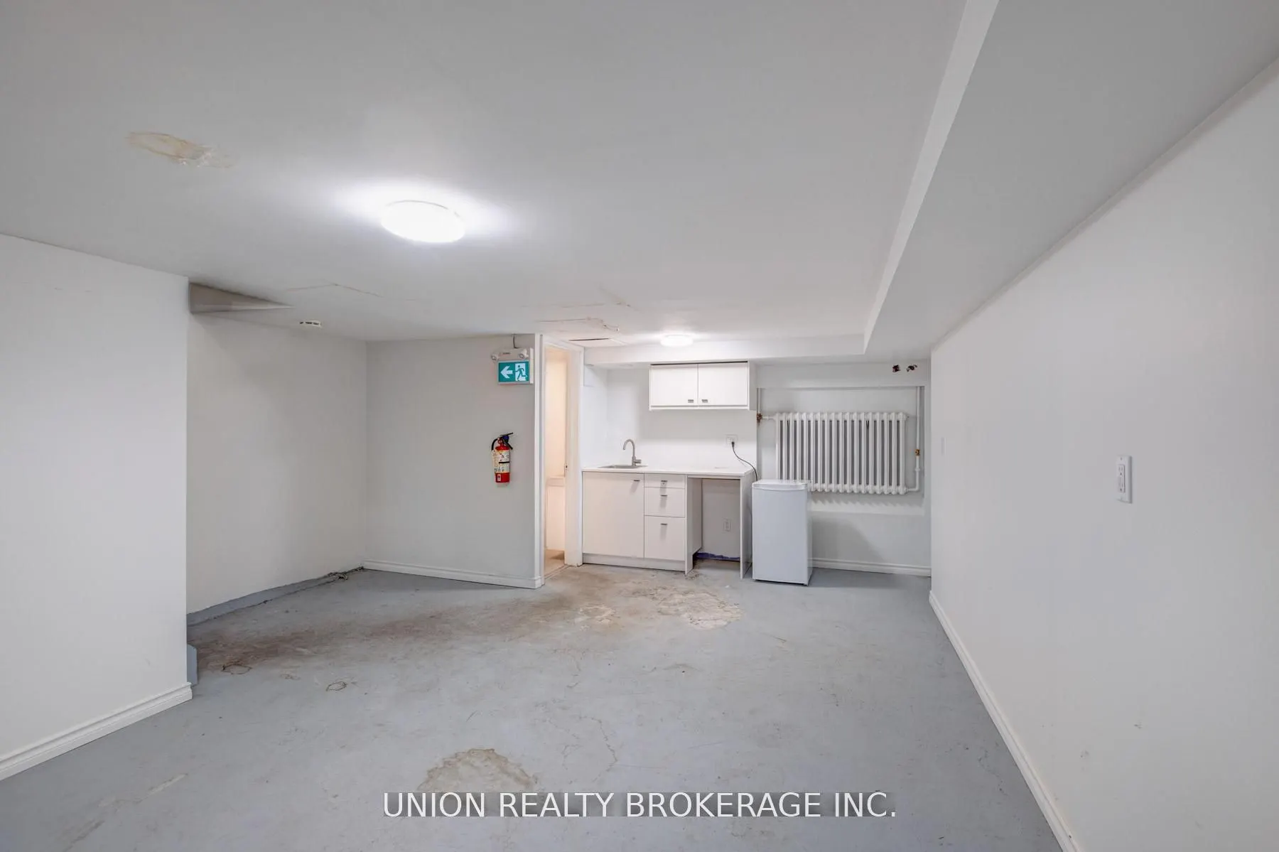 964 Kingston Road