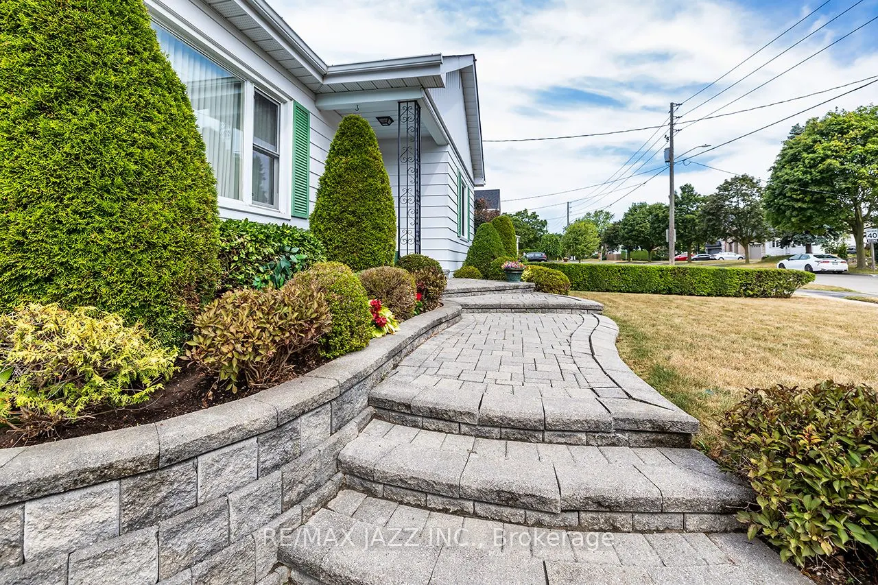 114 Fernhill Boulevard