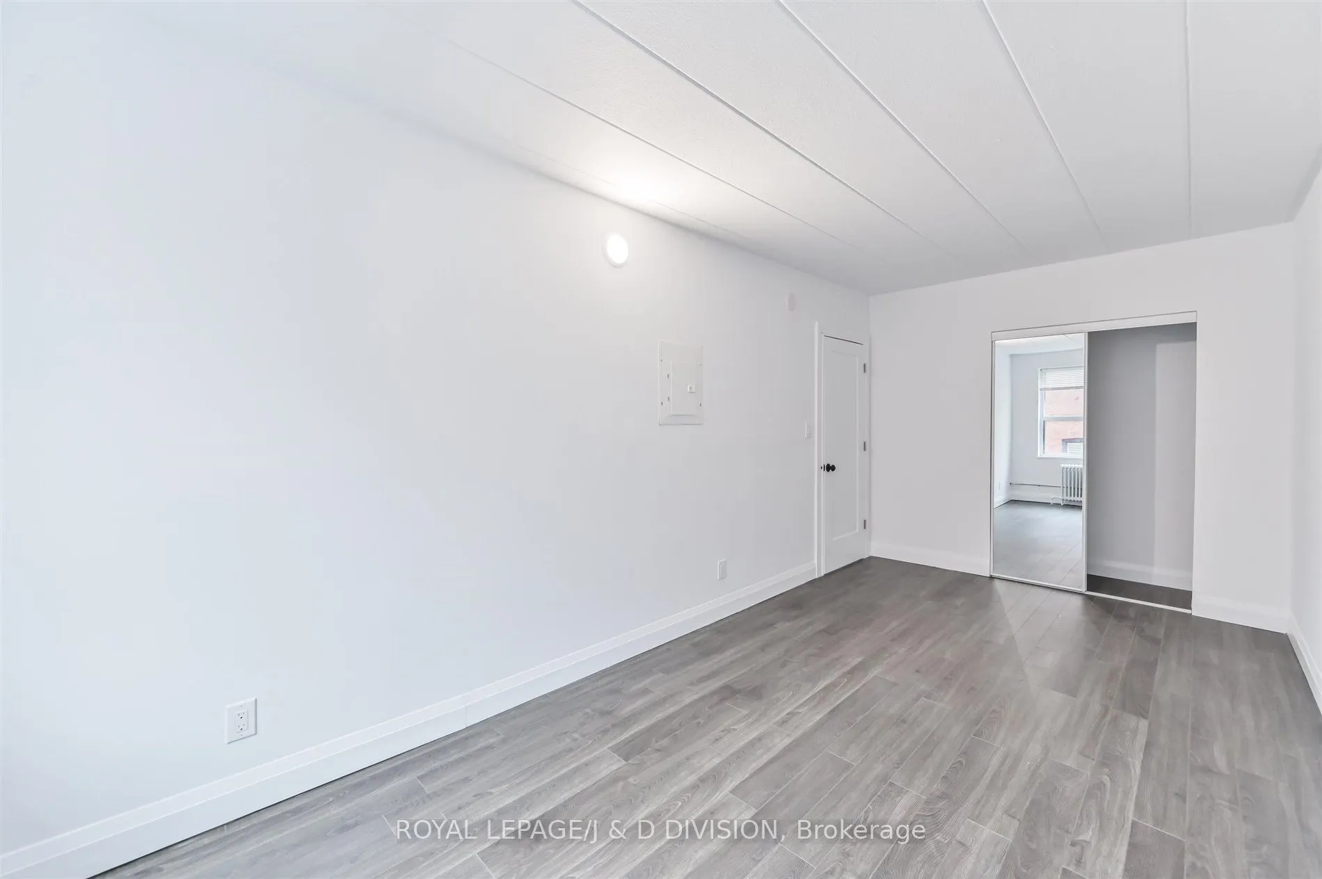 325 Sammon Avenue, #301