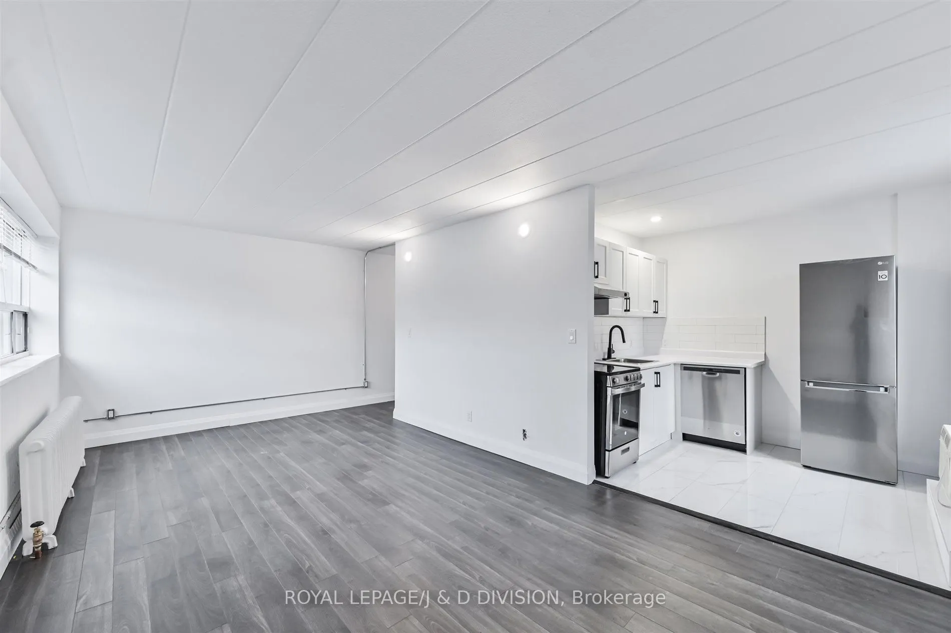 325 Sammon Avenue, #301