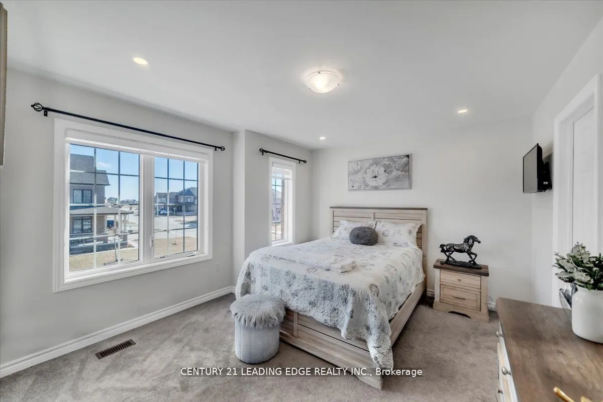 47 Crombie Street