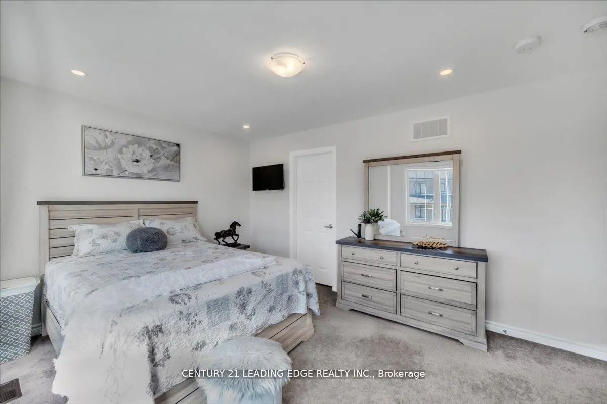 47 Crombie Street