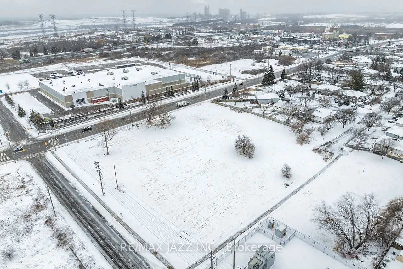 200 Baseline Road W