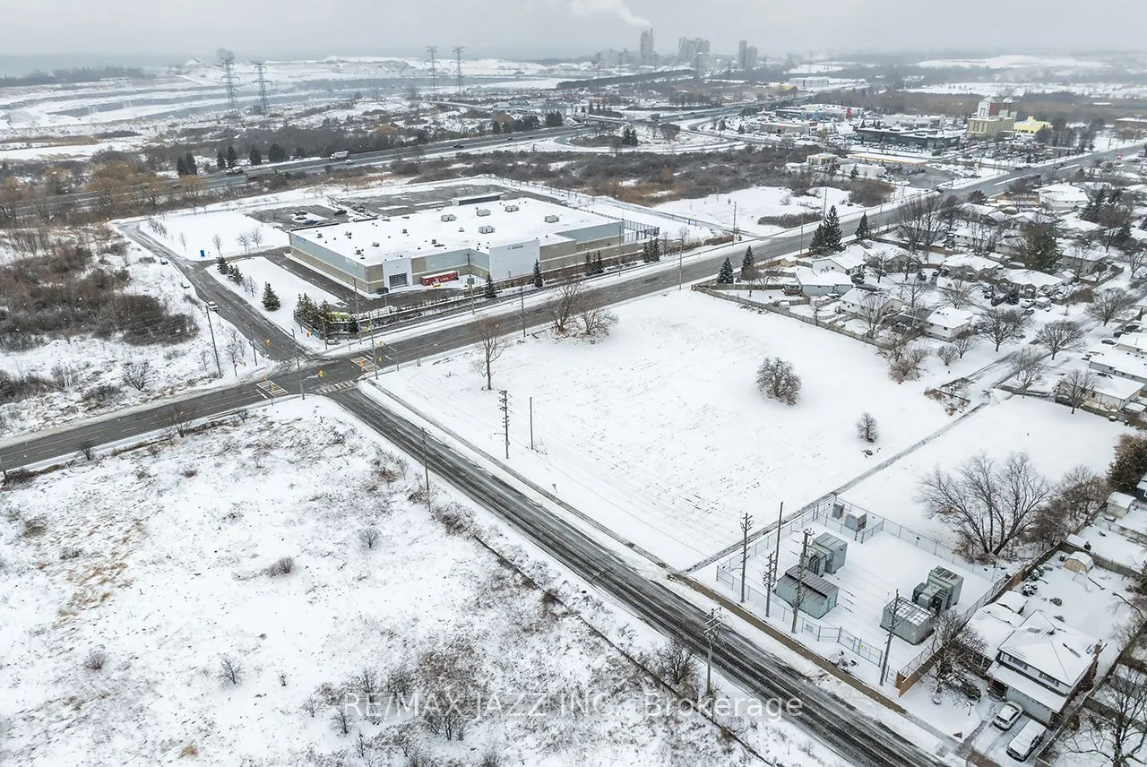 200 Baseline Road W