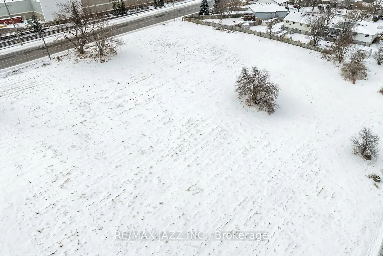 200 Baseline Road W