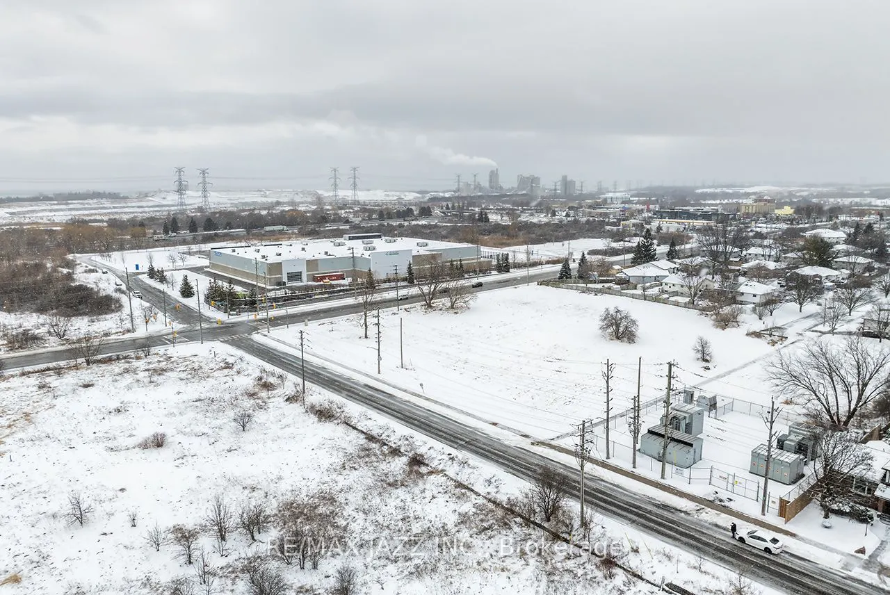 200 Baseline Road W