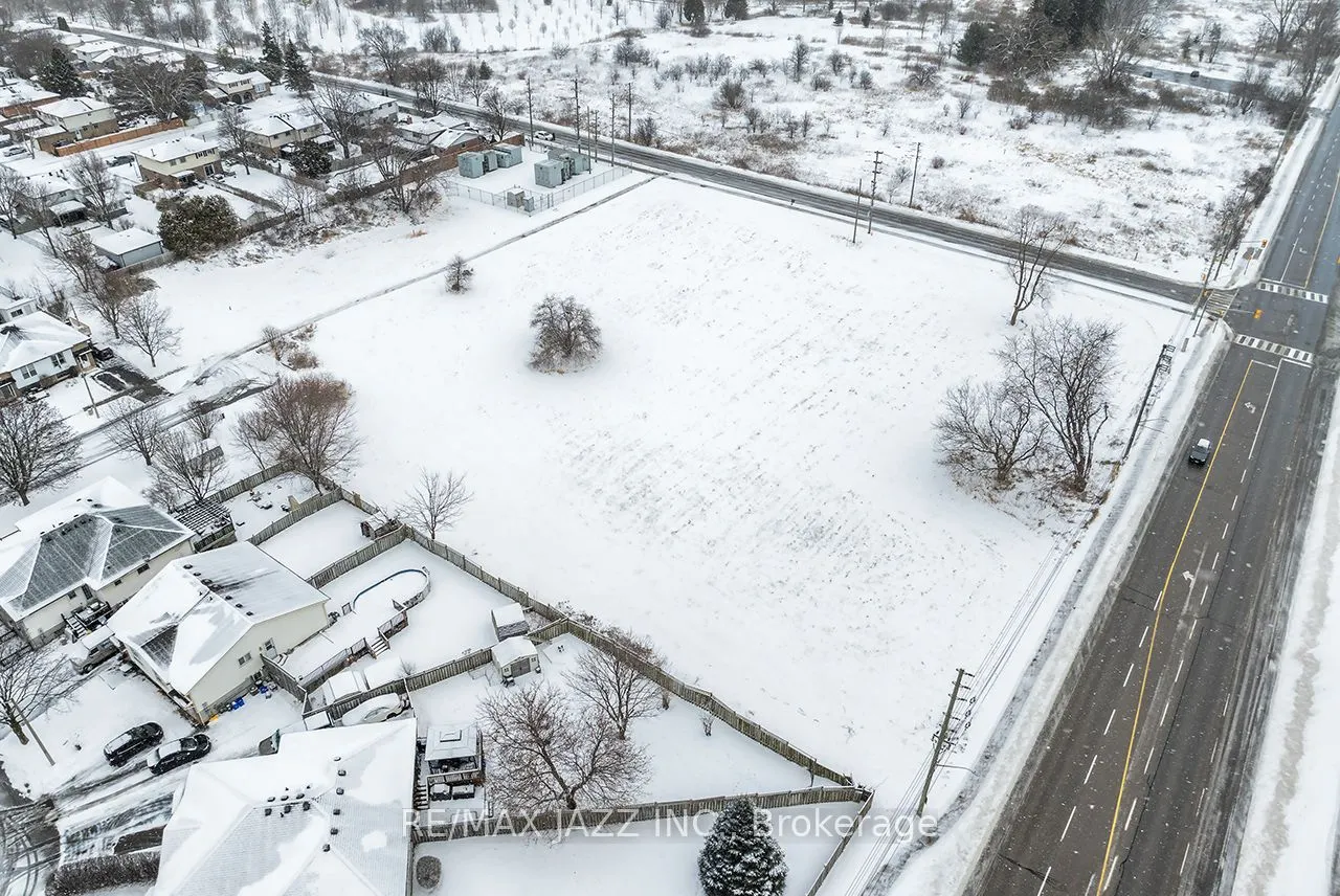 200 Baseline Road W