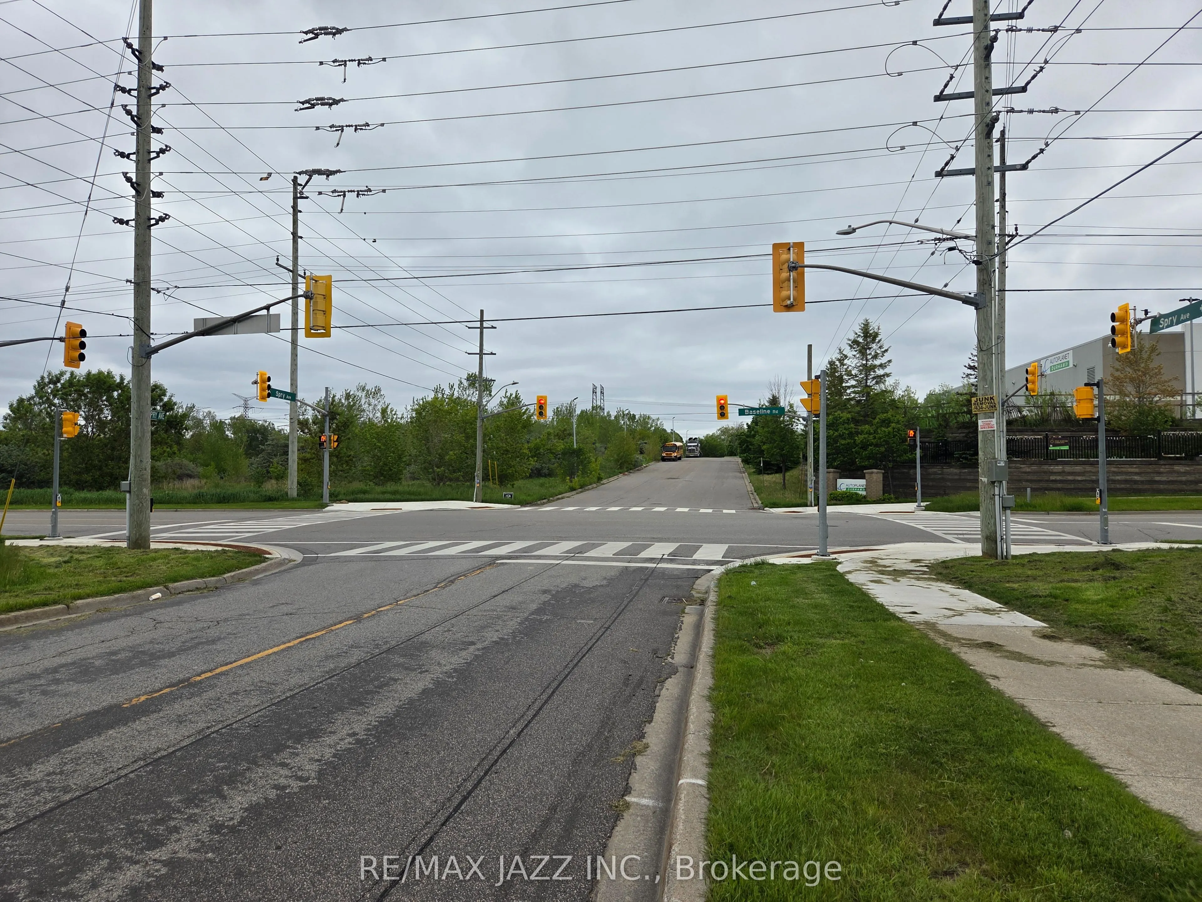 200 Baseline Road W