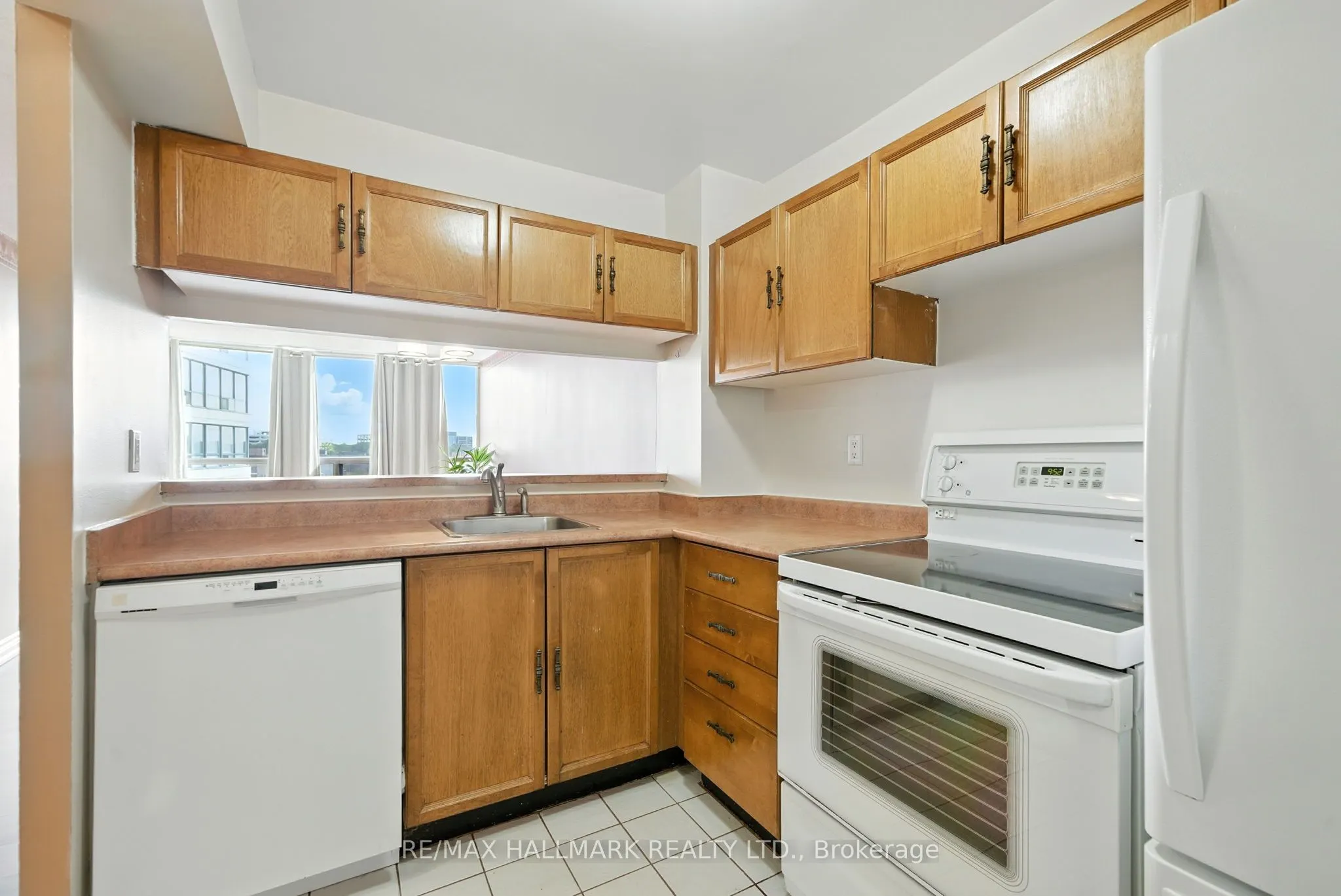 3050 Ellesmere Road, ##802