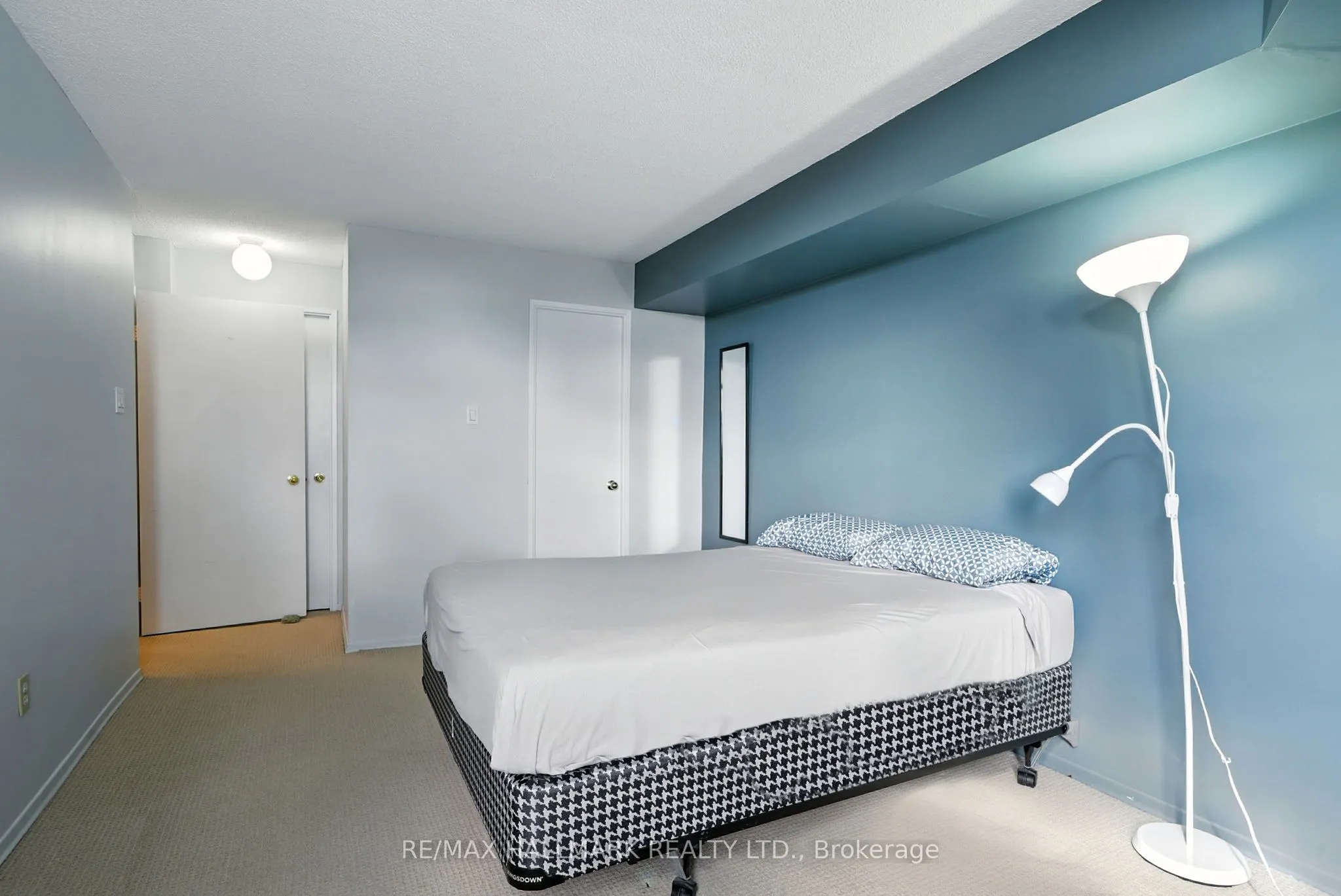3050 Ellesmere Road, ##802