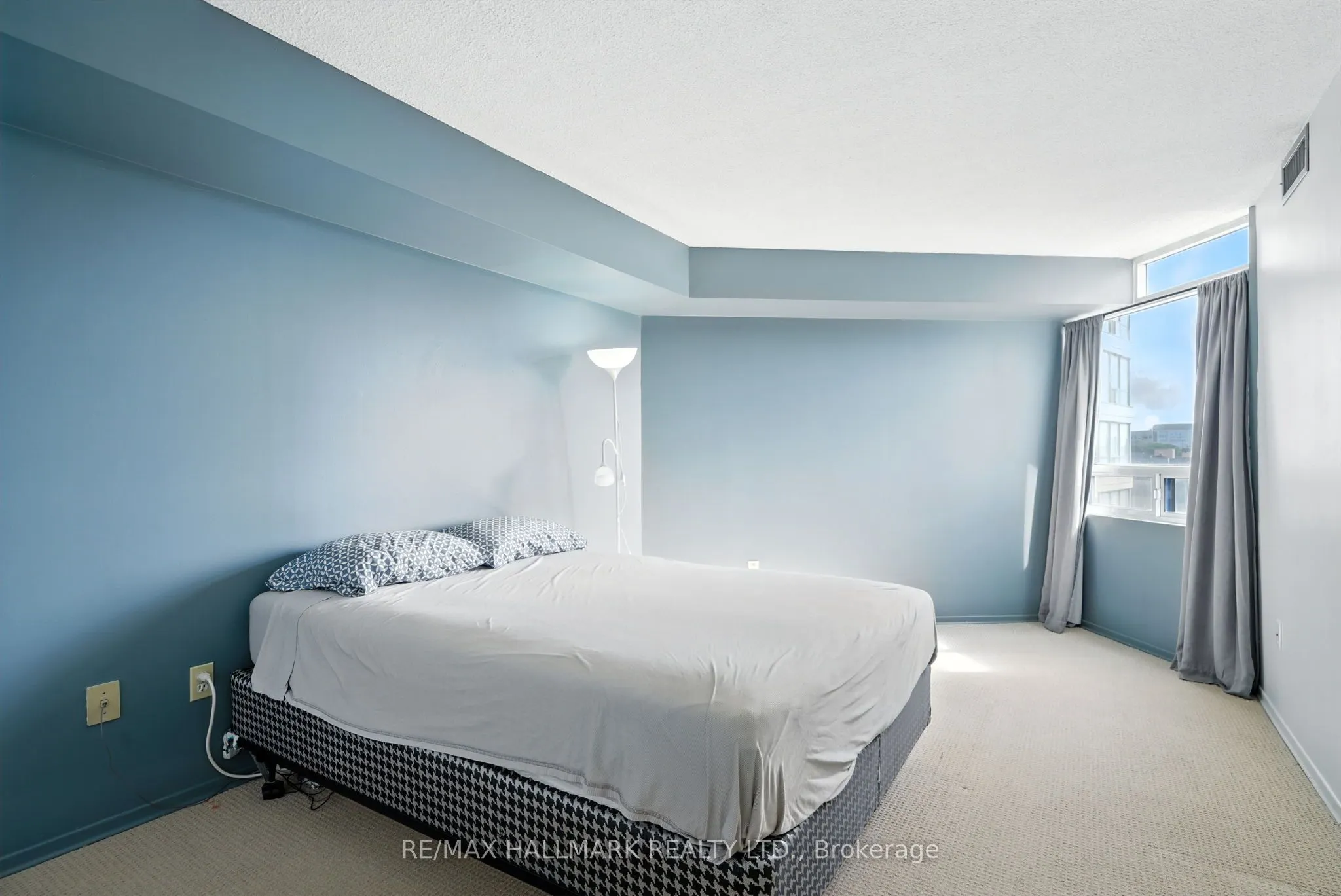 3050 Ellesmere Road, ##802