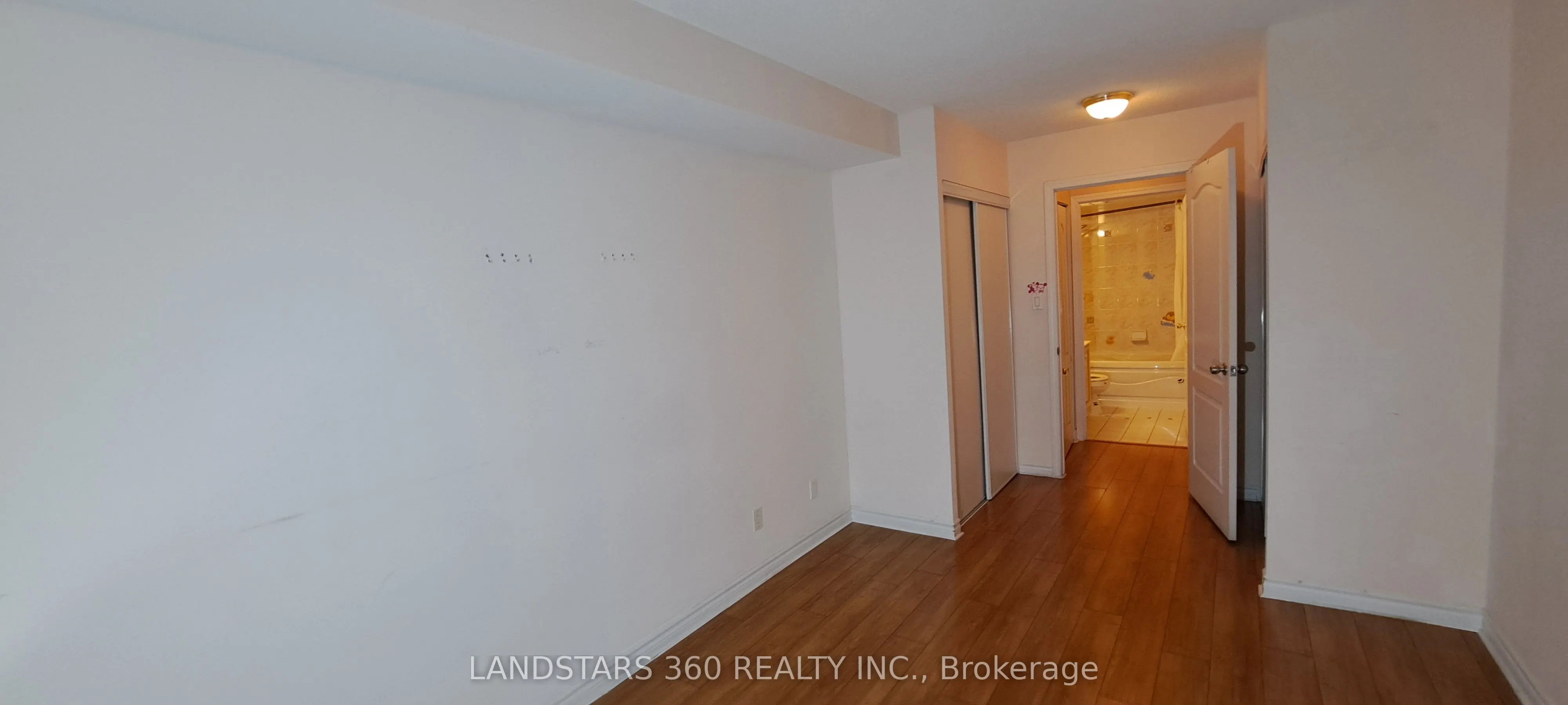 1883 McNicoll Avenue, #1020