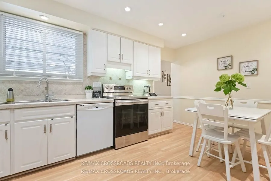 3 Bowater Drive