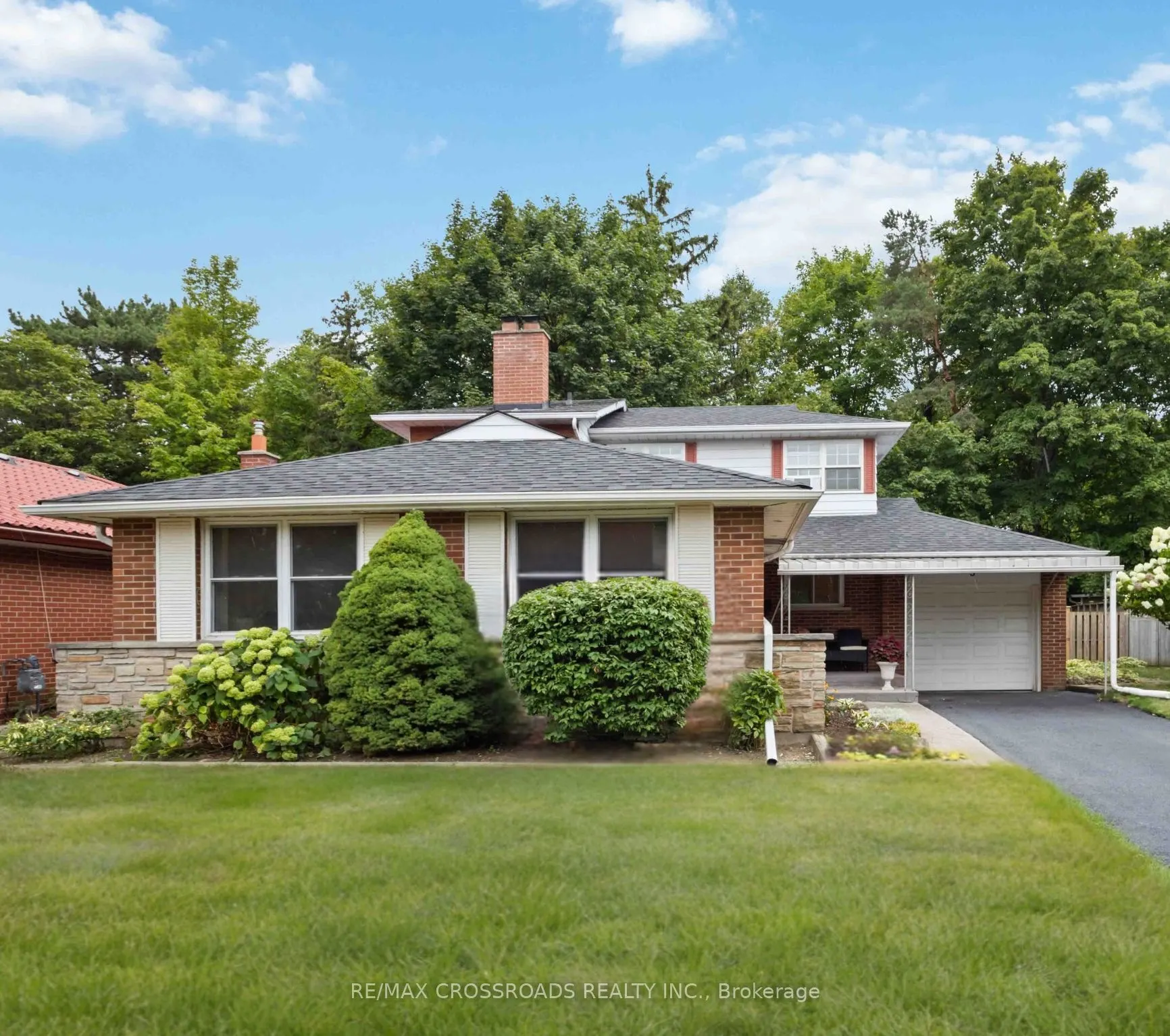 3 Bowater Drive