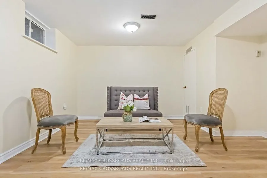 3 Bowater Drive