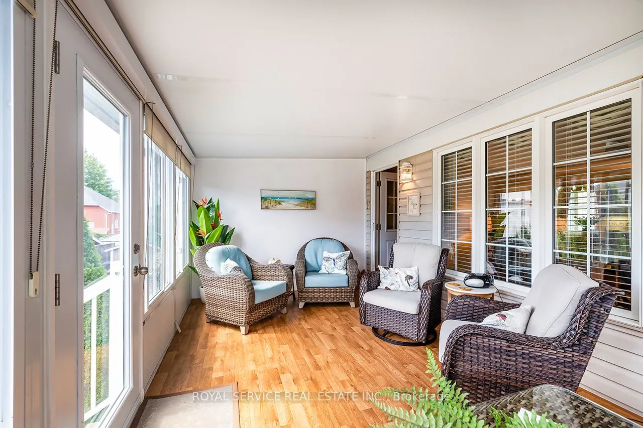 15 Bloom Avenue
