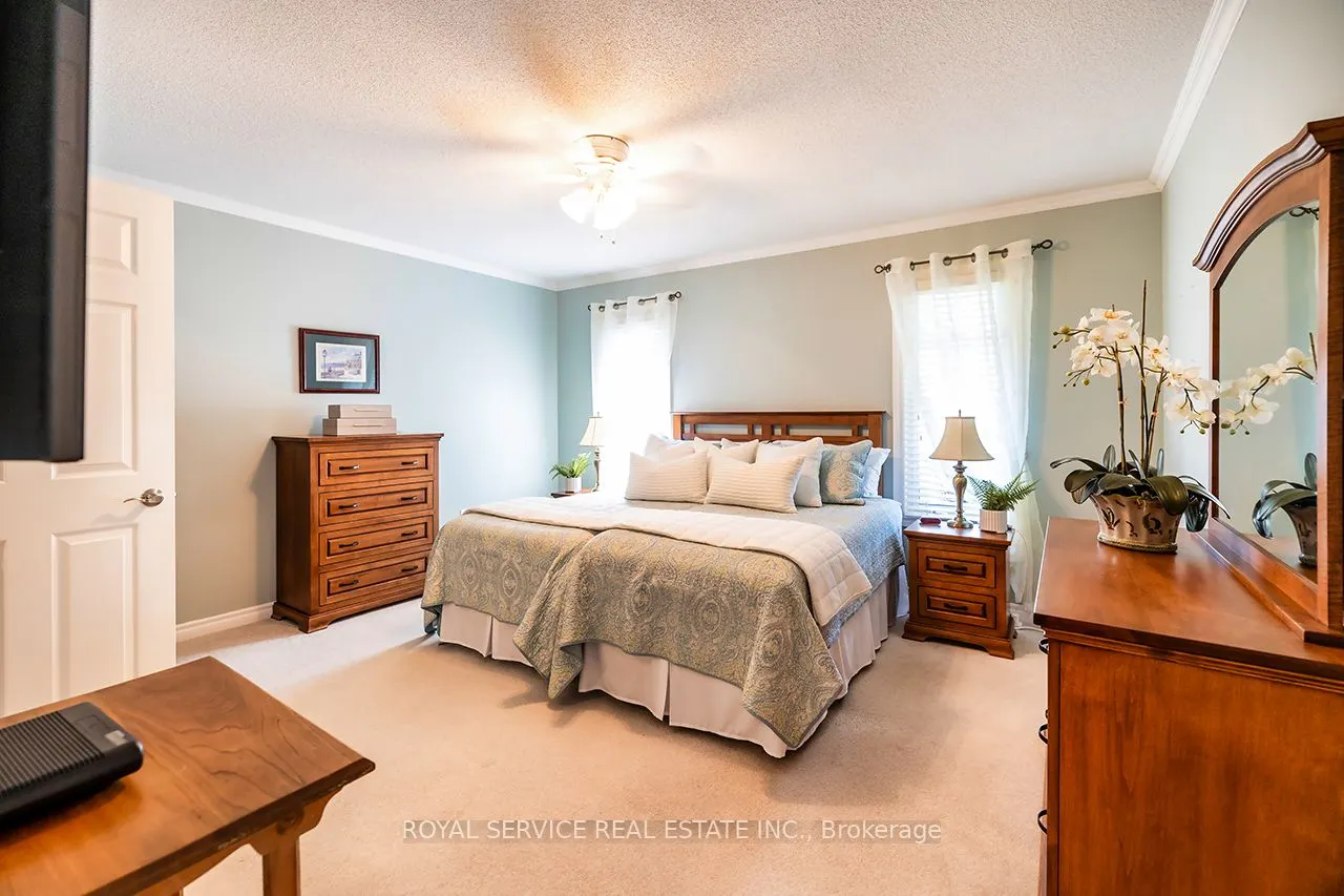 15 Bloom Avenue