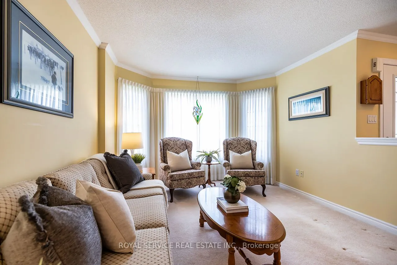 15 Bloom Avenue