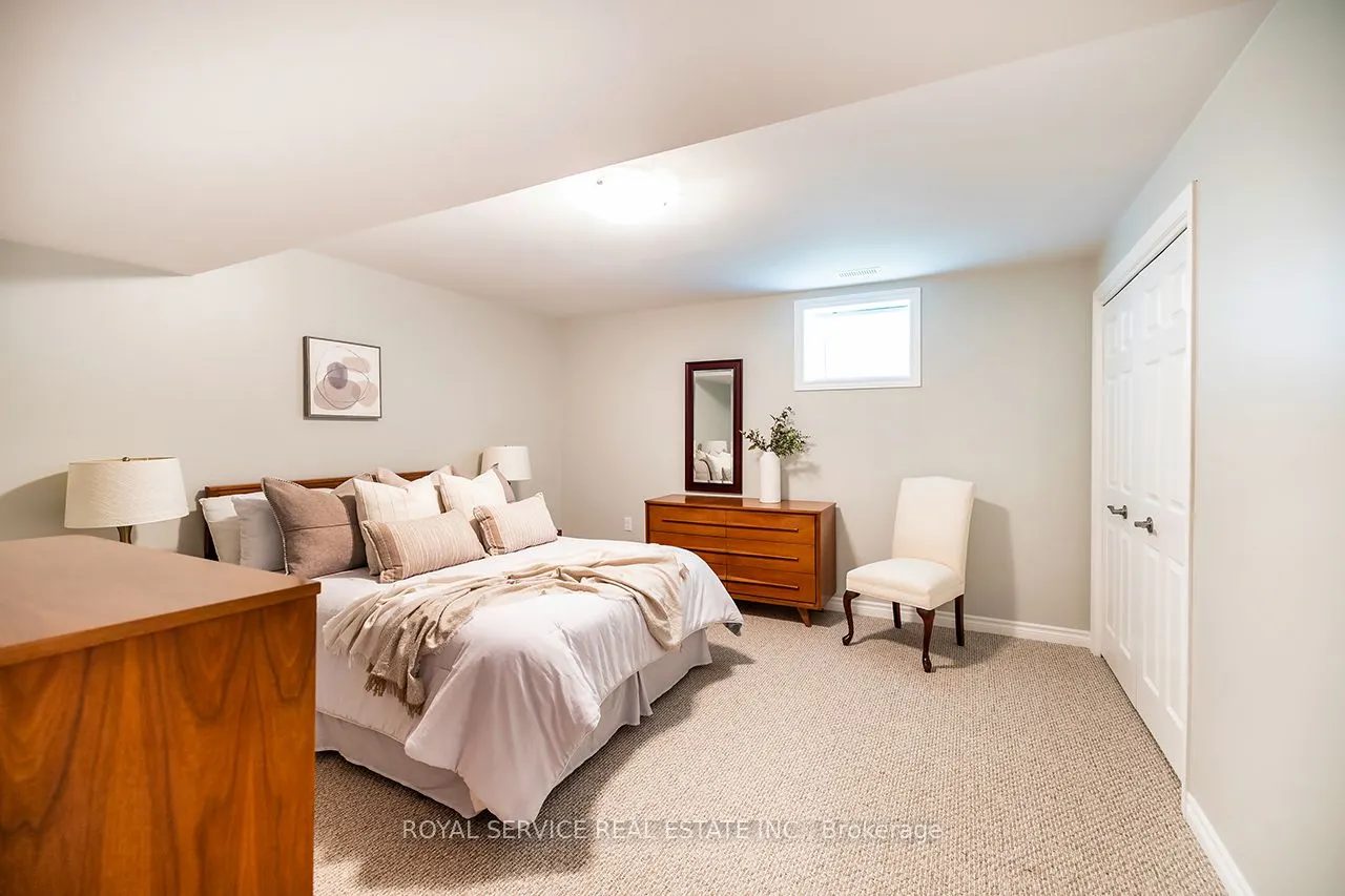 15 Bloom Avenue