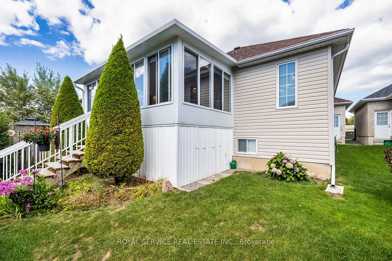 15 Bloom Avenue