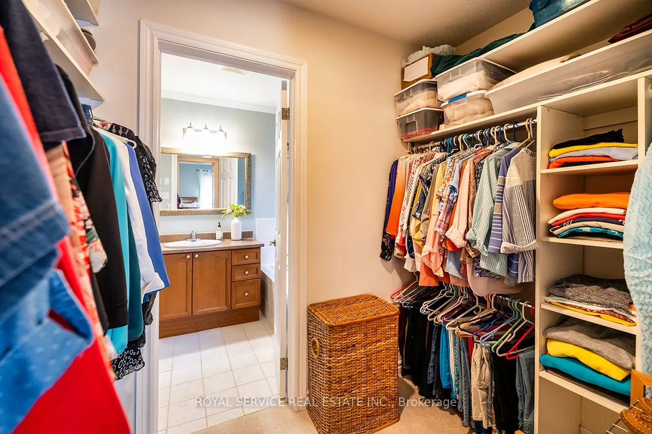 15 Bloom Avenue