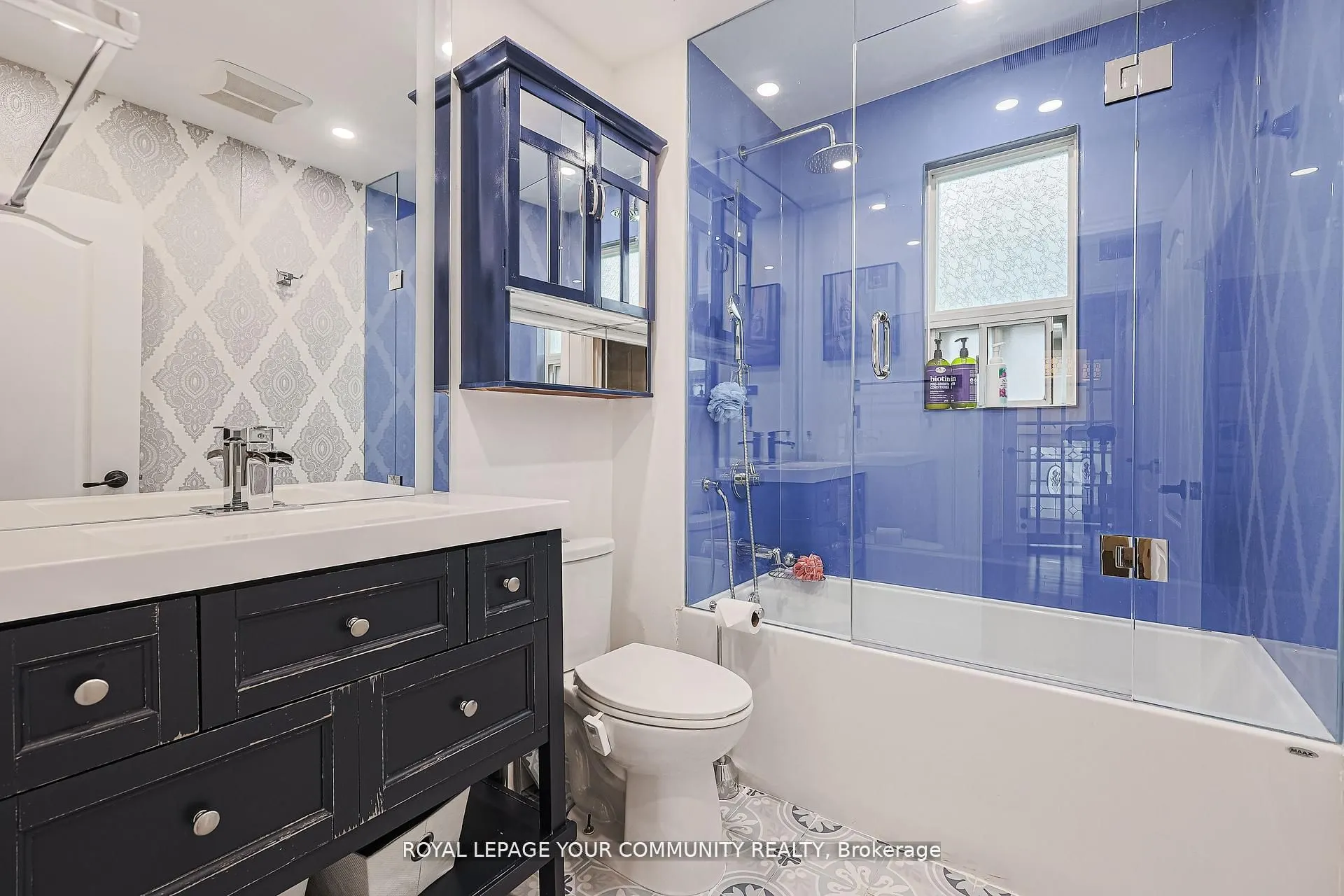 52 Princeway Drive, #Upper