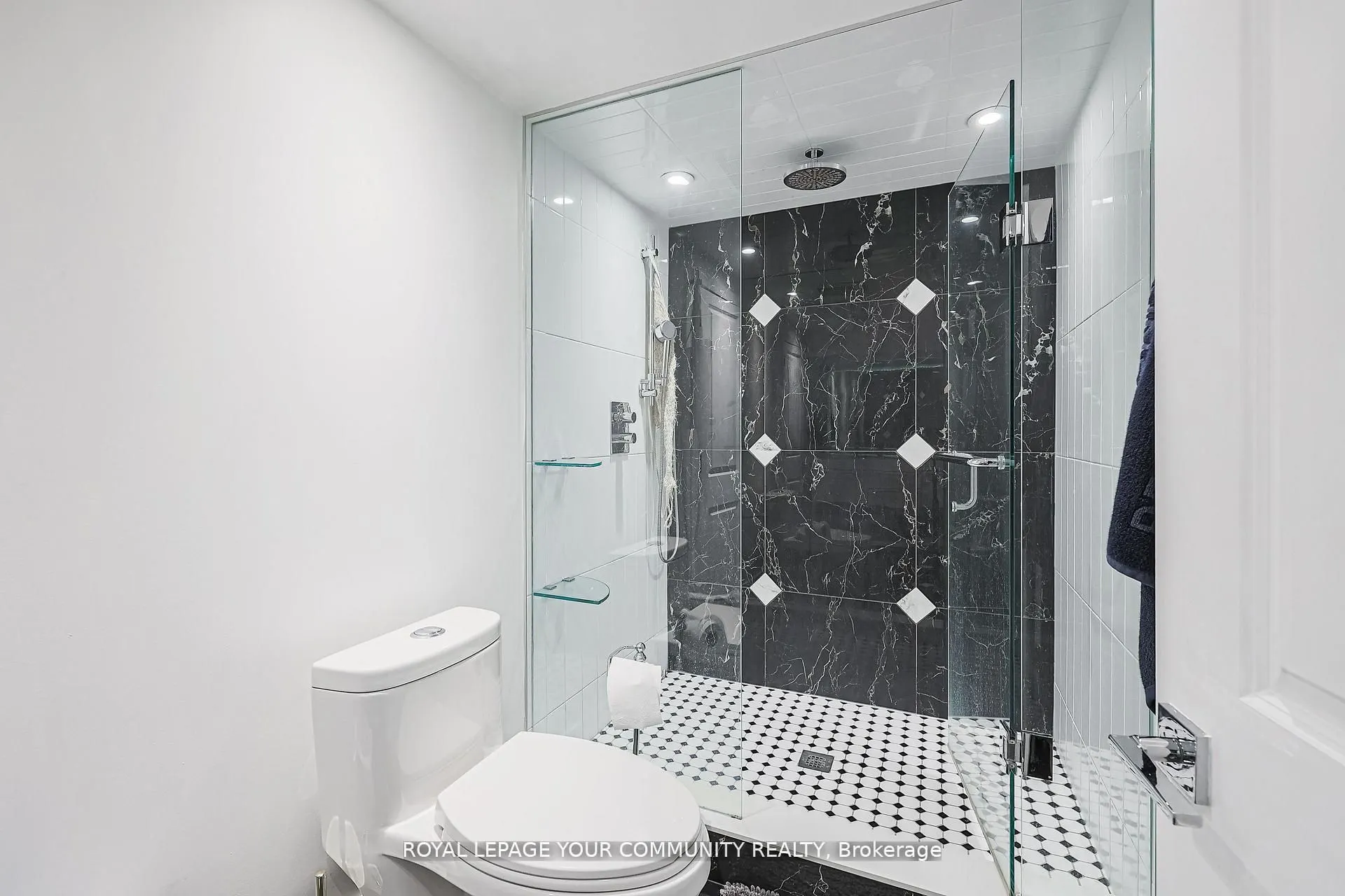 52 Princeway Drive, #Lower