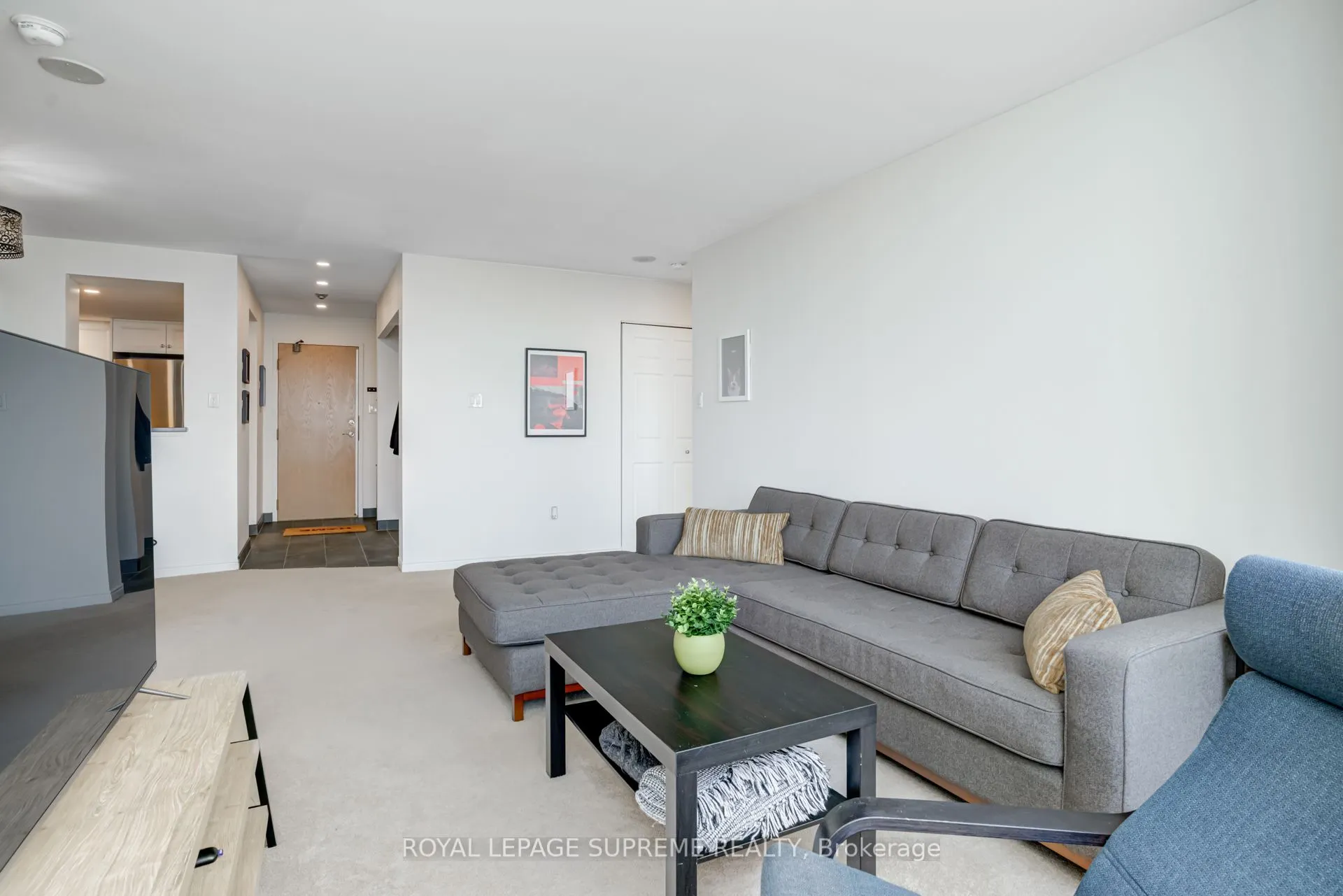 1 GREYSTONE WALK Drive, #PH83