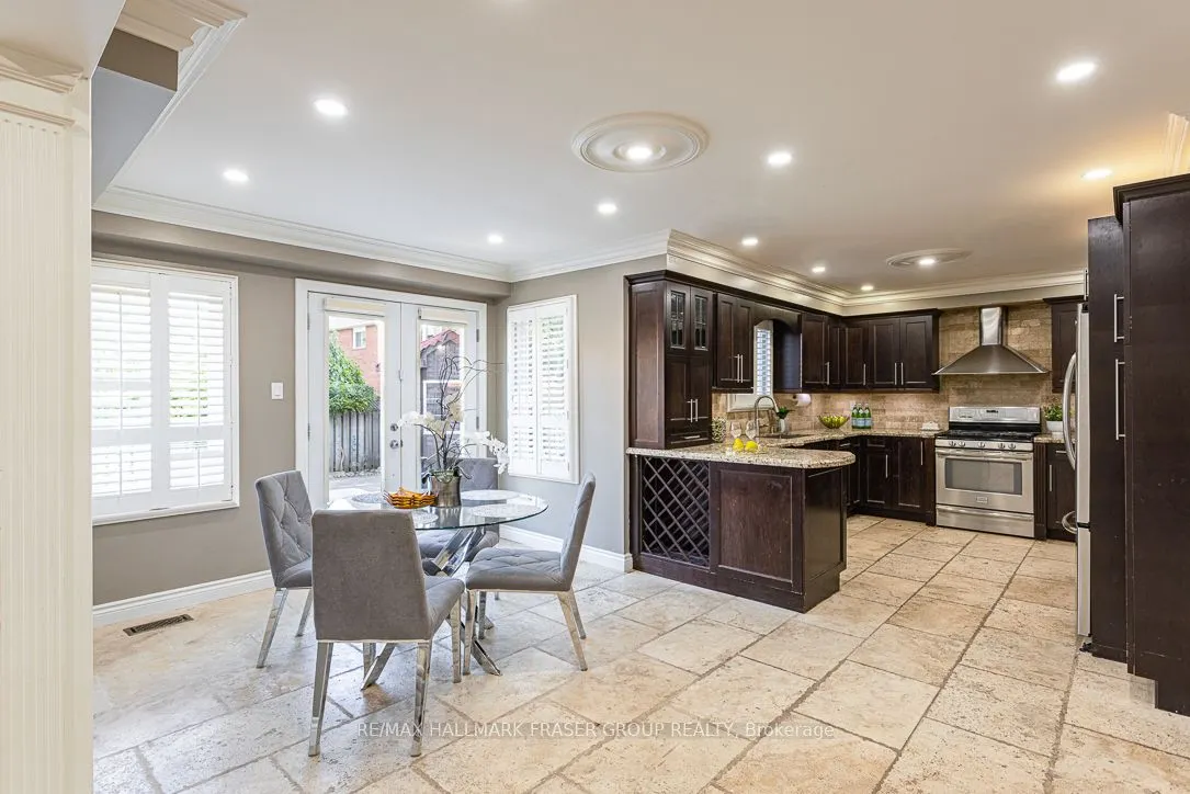 9 Meekings Drive