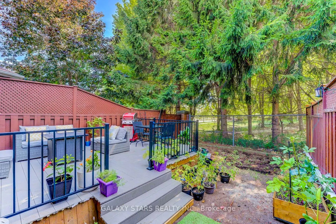 45 Booth Crescent