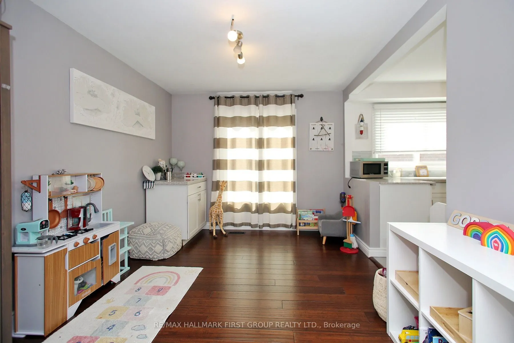 213 Glen Hill Drive, #Upper