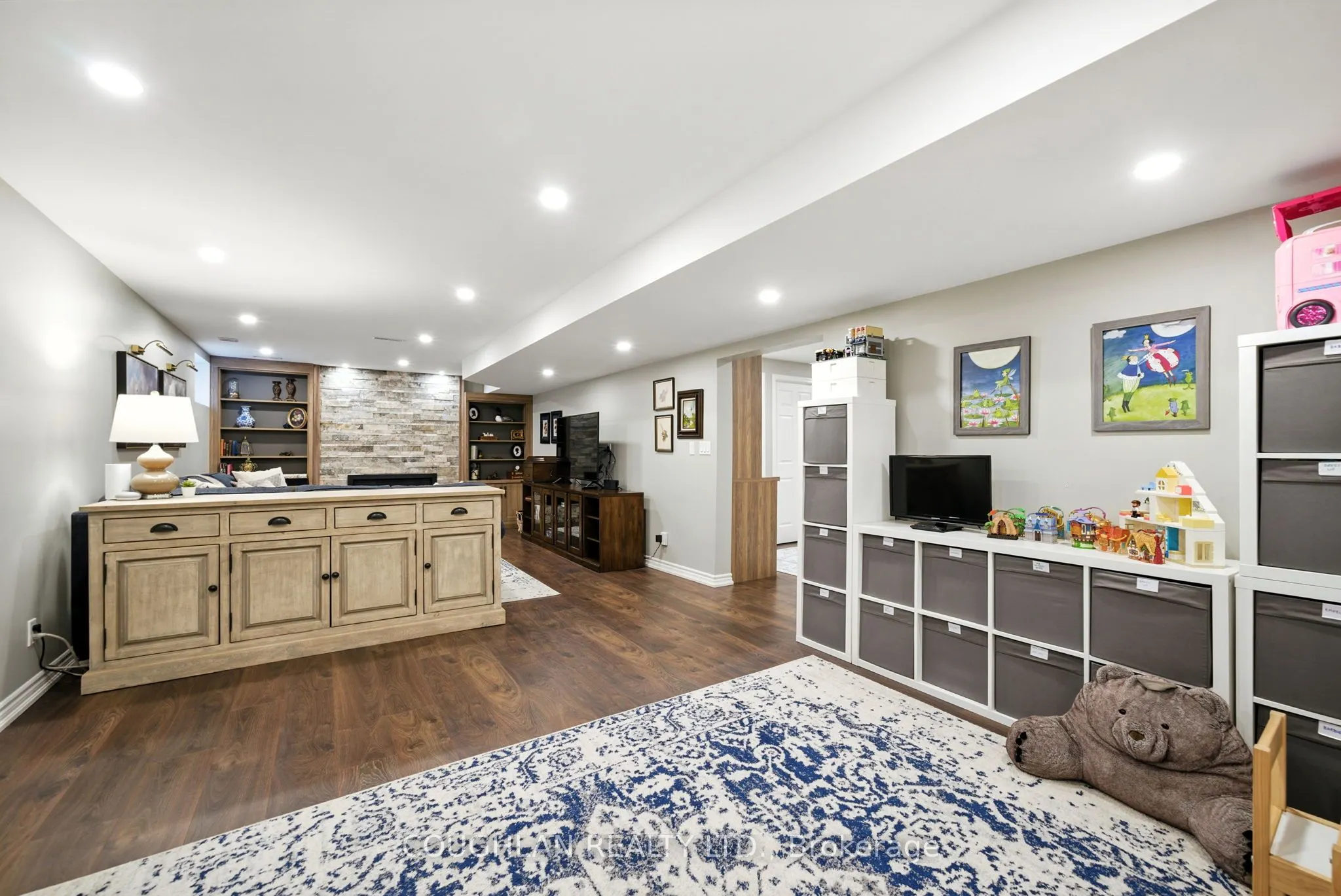 4986 Canso Drive